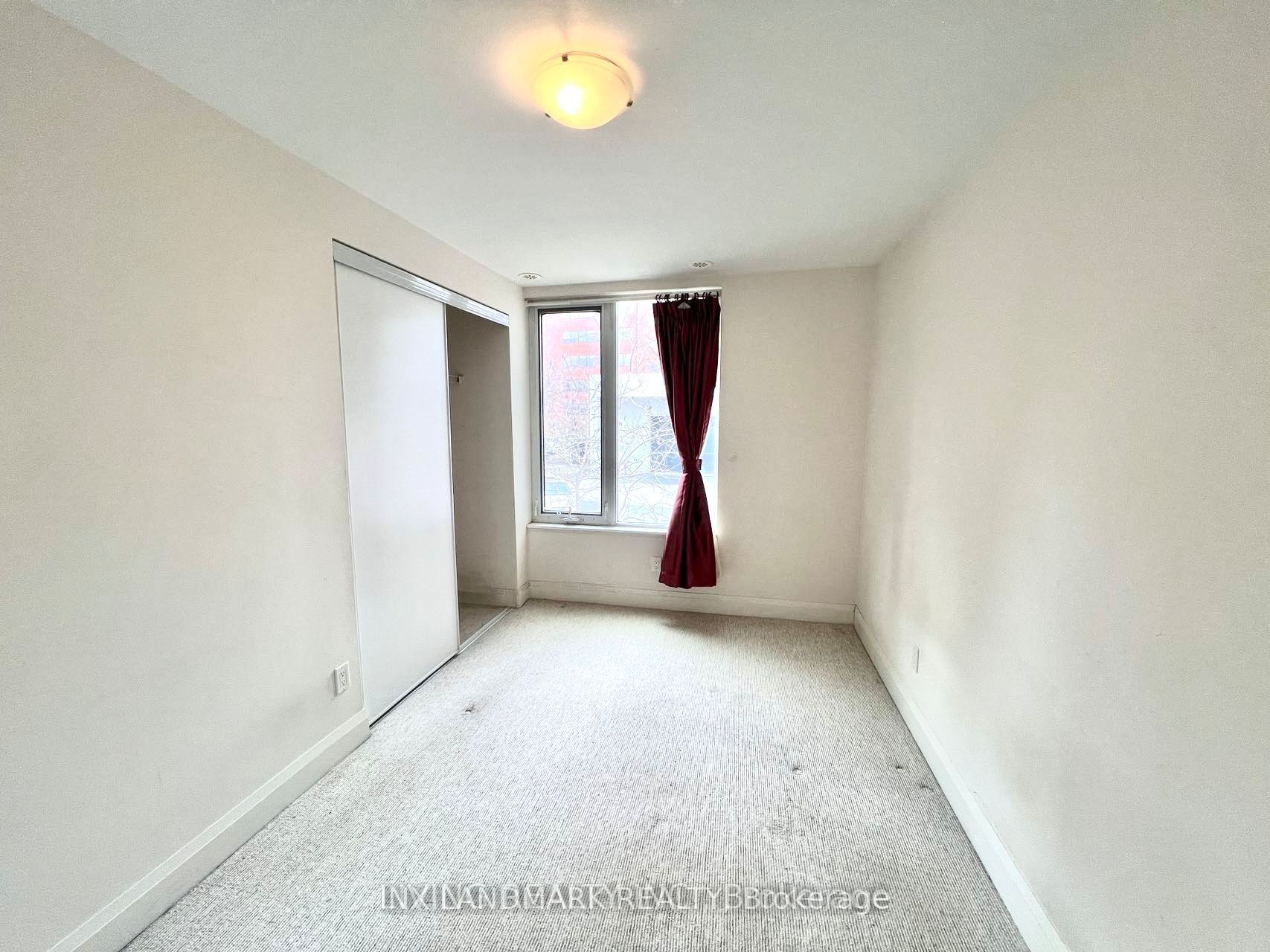 27 Horsham Avenue, North York 5
