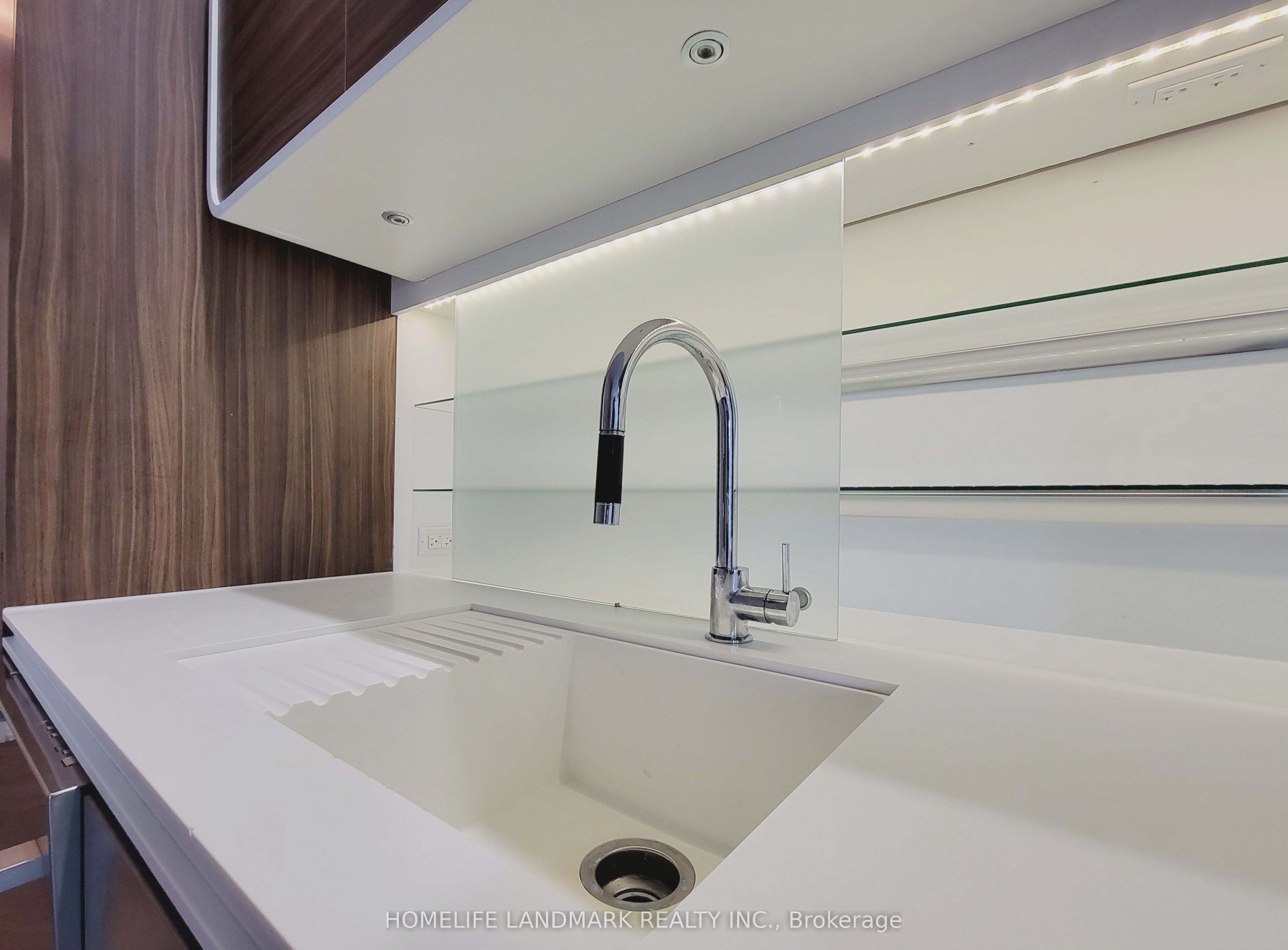 Unit 906 - 45 Charles Street E, Toronto 5
