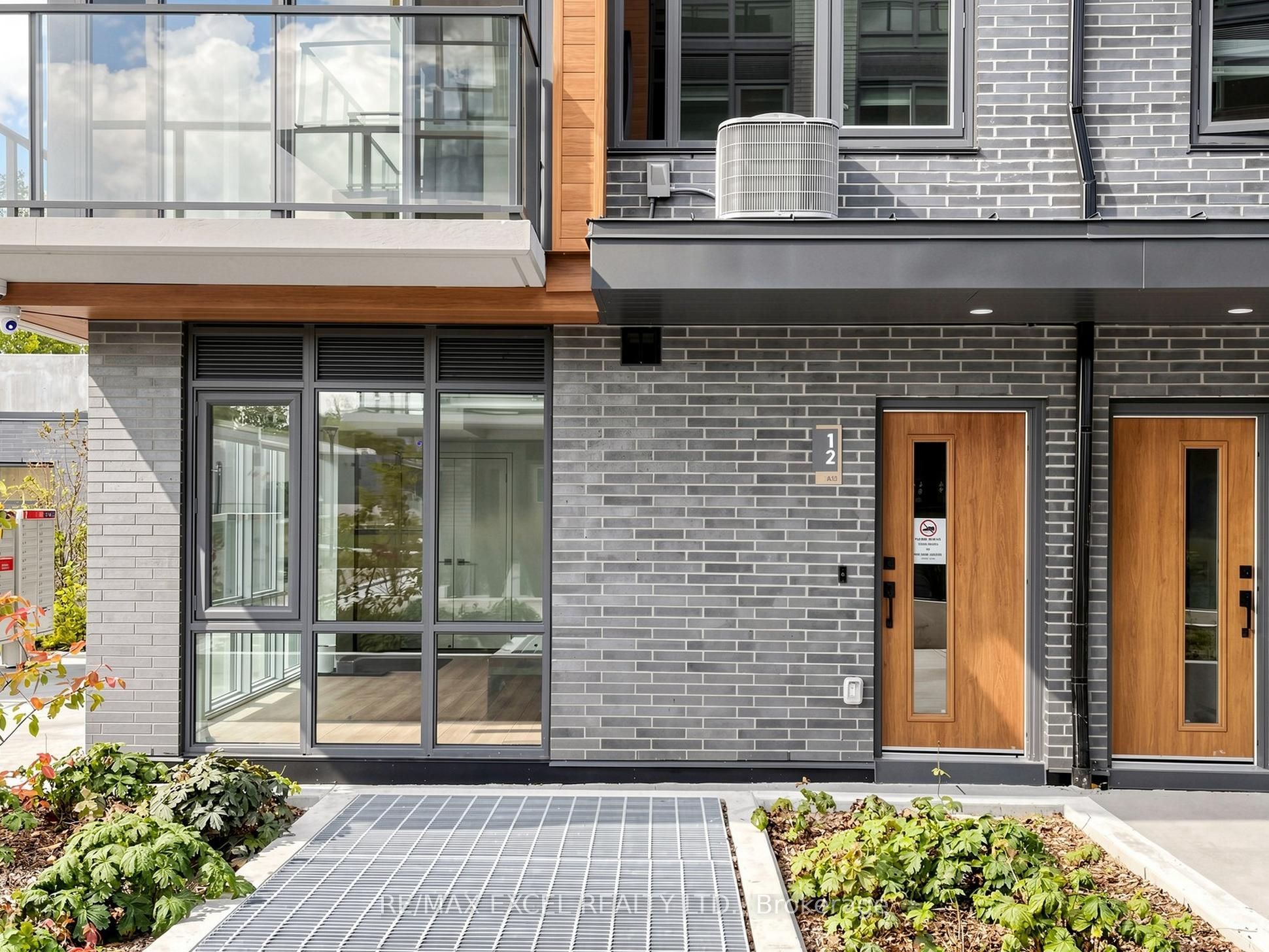 Unit 12 - 75 Curlew Drive, North York 3
