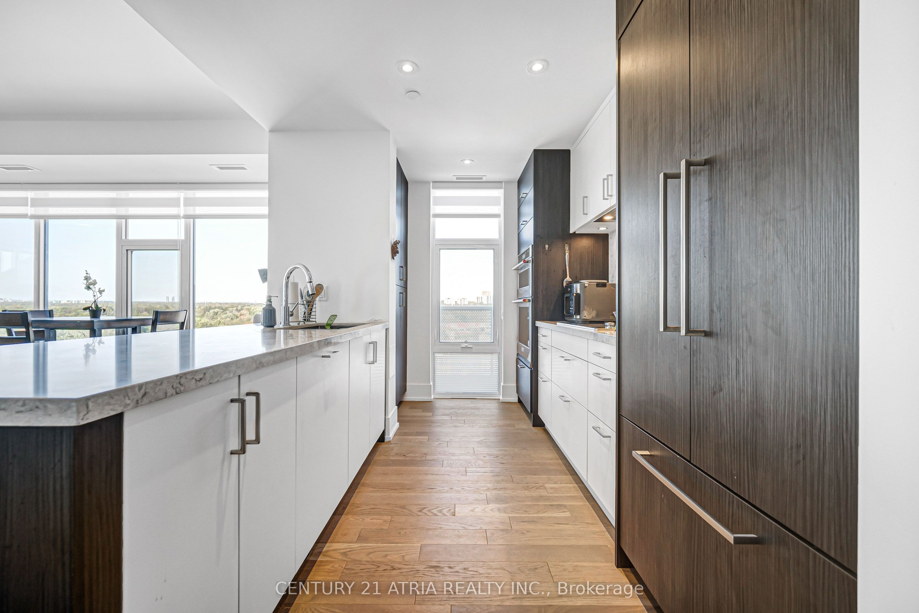 Unit 1219 - 25 ADRA GRADO Way, North York 4