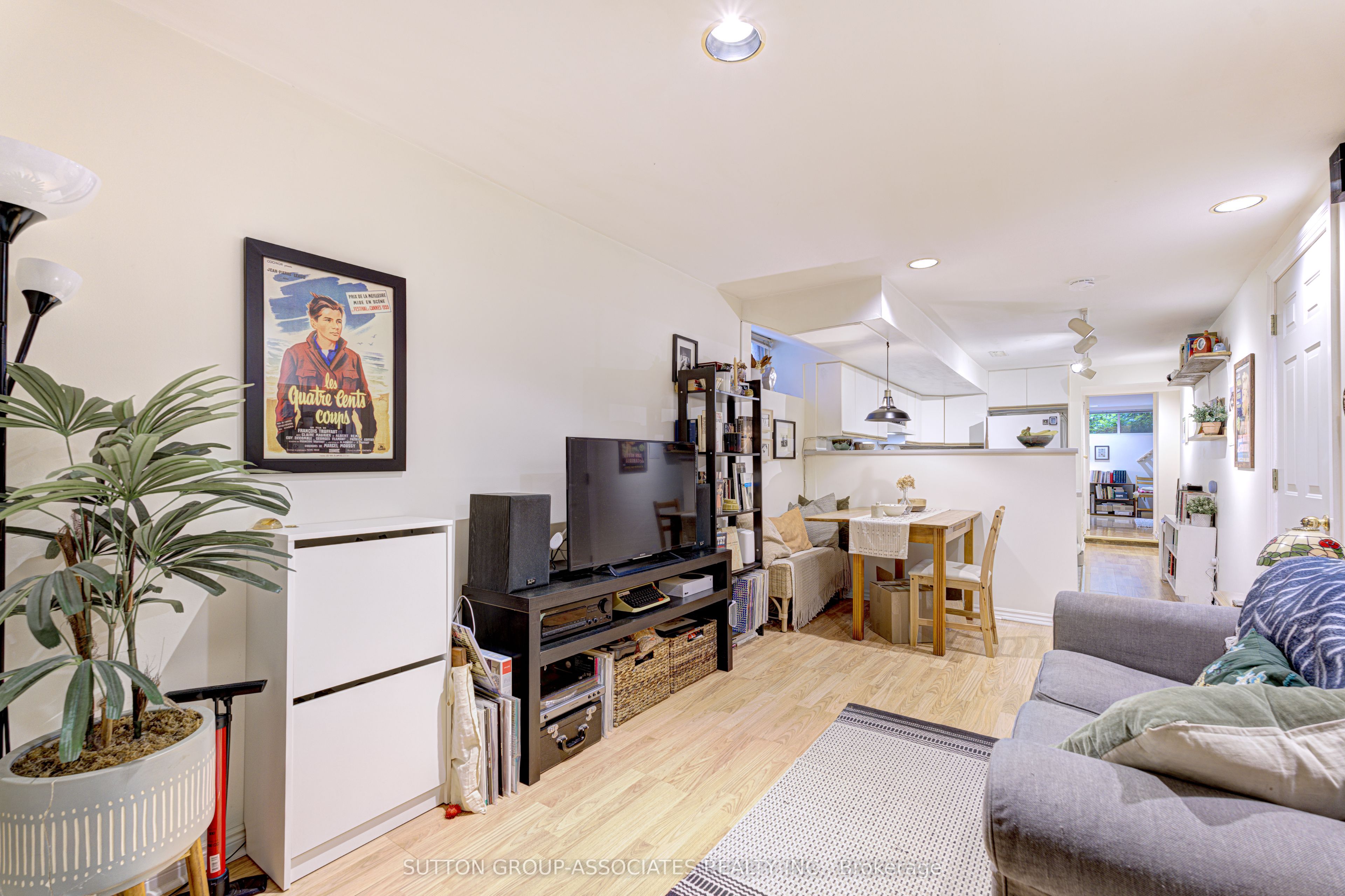 Unit Basement - 192 Albany Avenue, Toronto 4