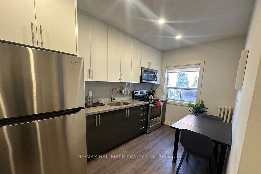 Unit 4 - 595 St Clair Avenue W, Toronto 3