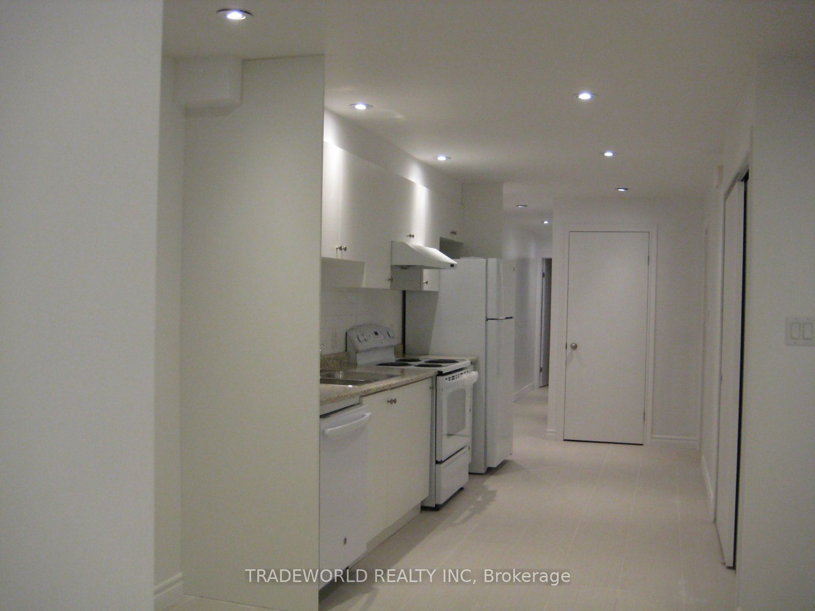 Unit Lower - 765 Gerrard Street E, Toronto 5