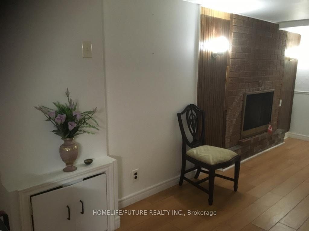 Unit Bsmt - 70 Oakhaven Drive, Scarborough 4