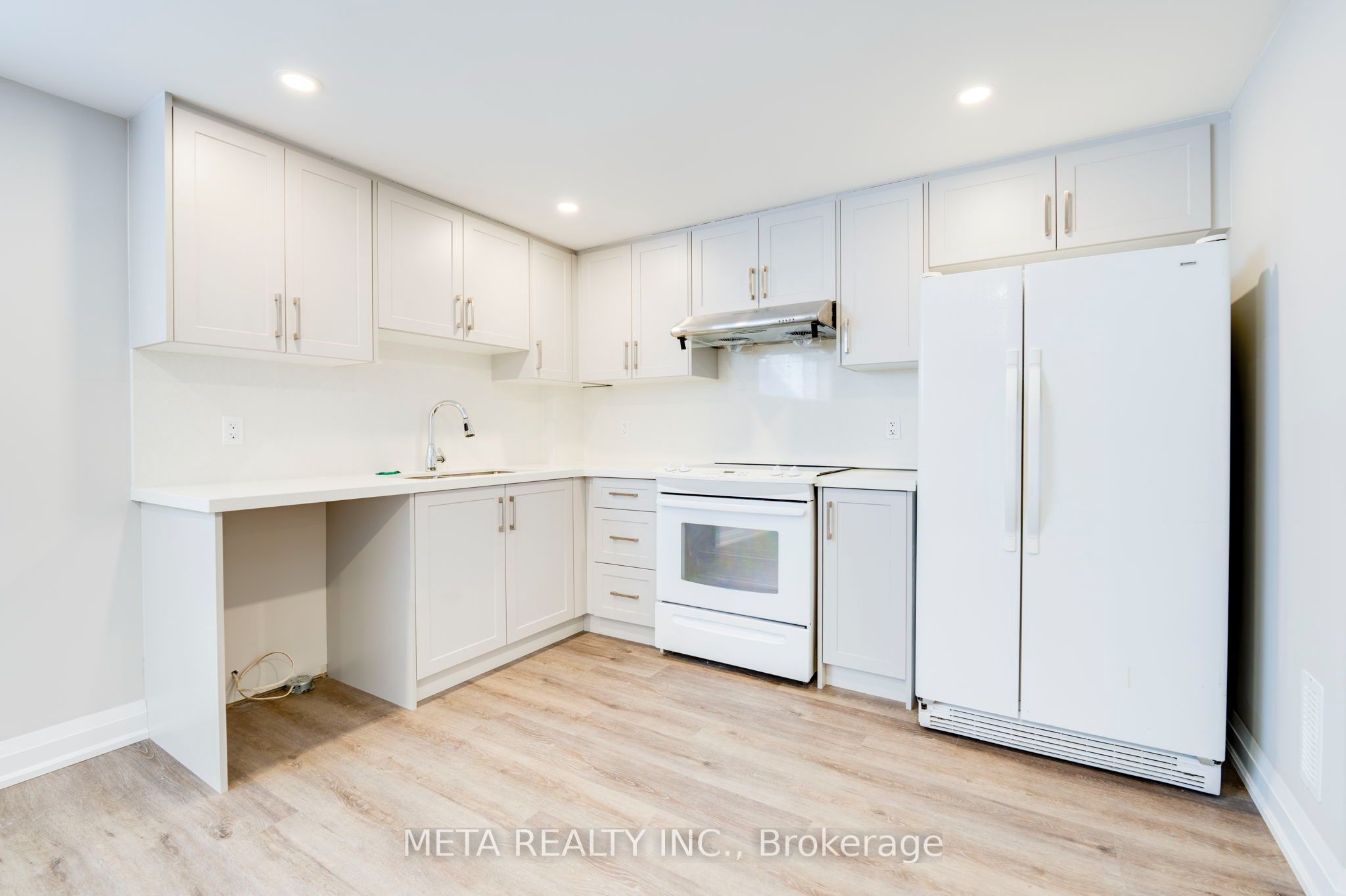 Unit Bsmnt - 6 Fintona Avenue, Scarborough 4