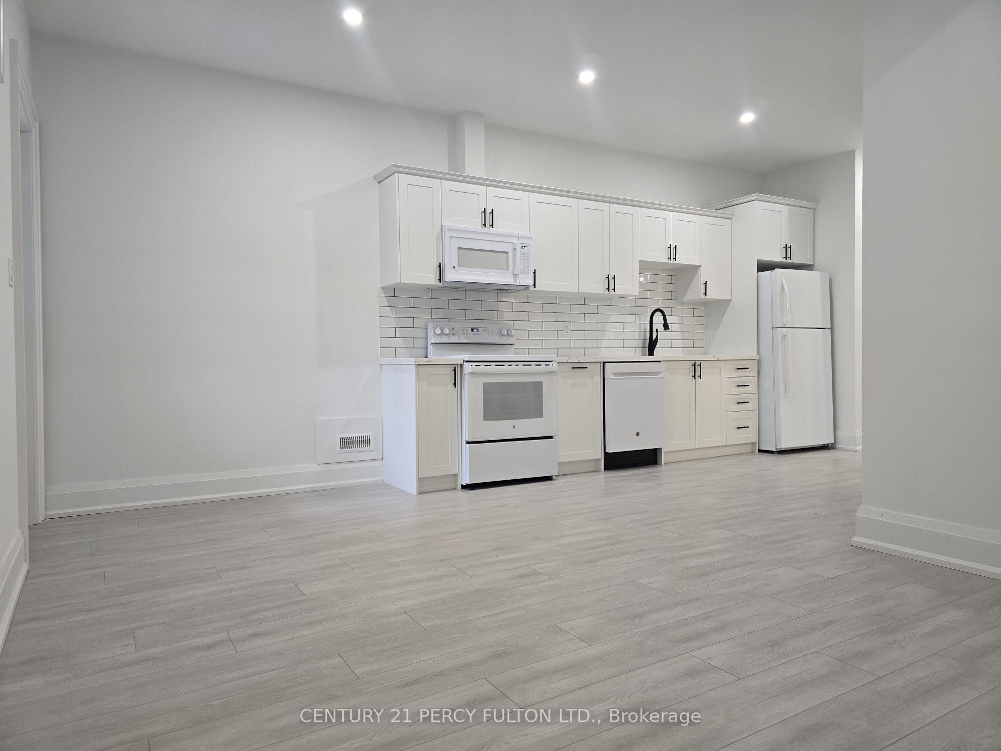 Unit Bsmt - 195 Danforth Road, Scarborough 2