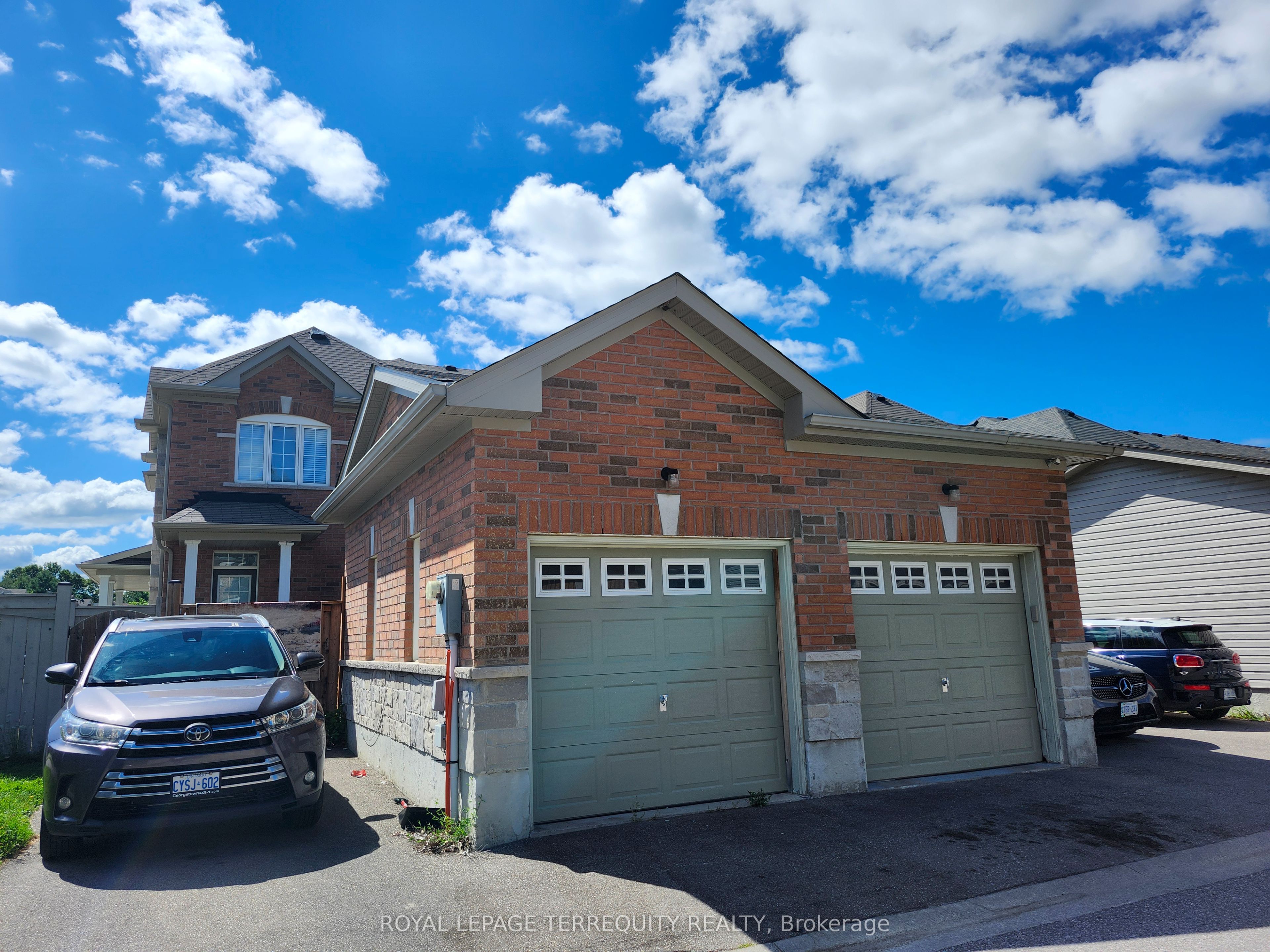 2651 Canadian Street, Pickering 2