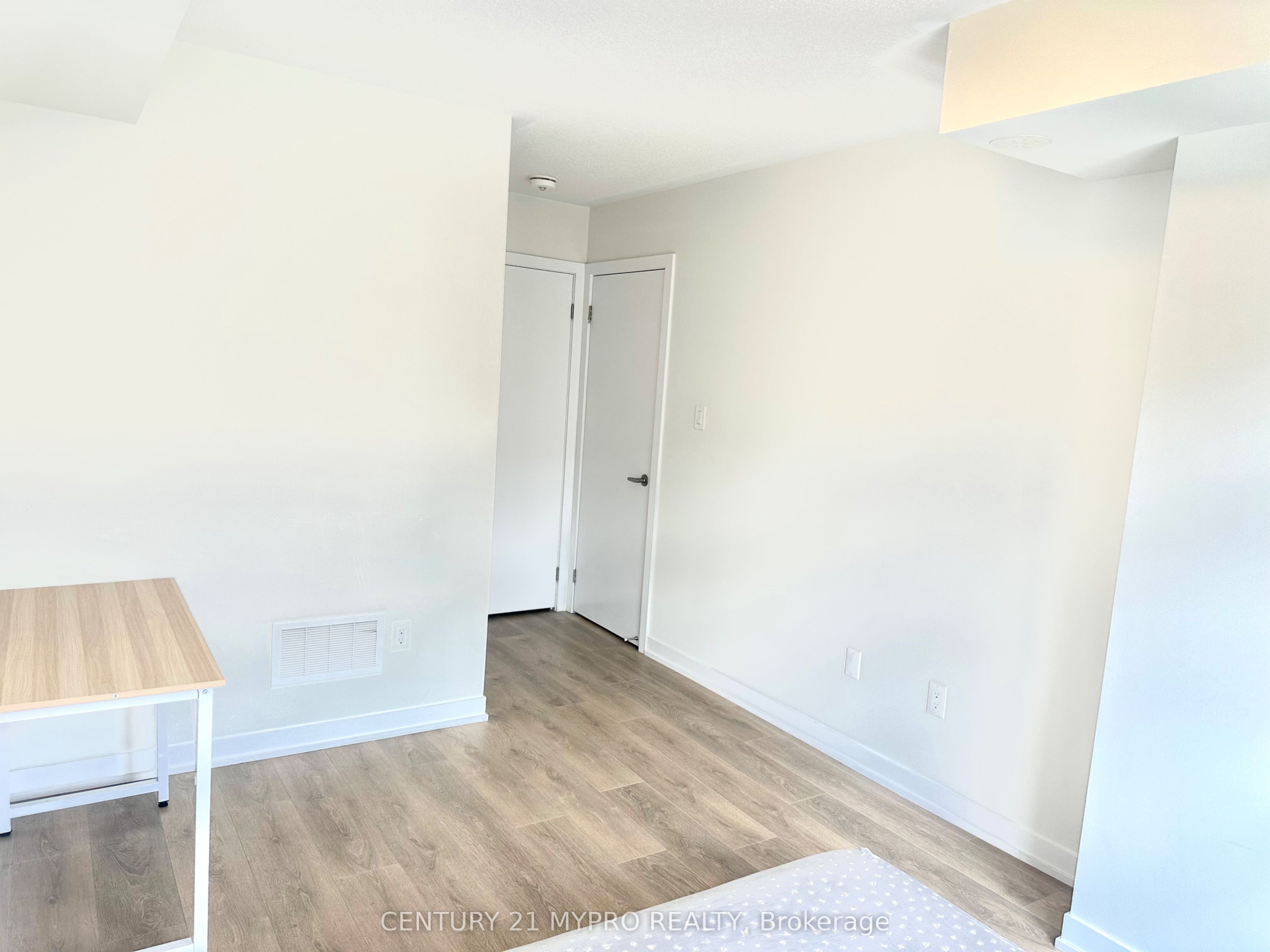 Unit 1308 - 1865 PICKERING Parkway N, Pickering 4