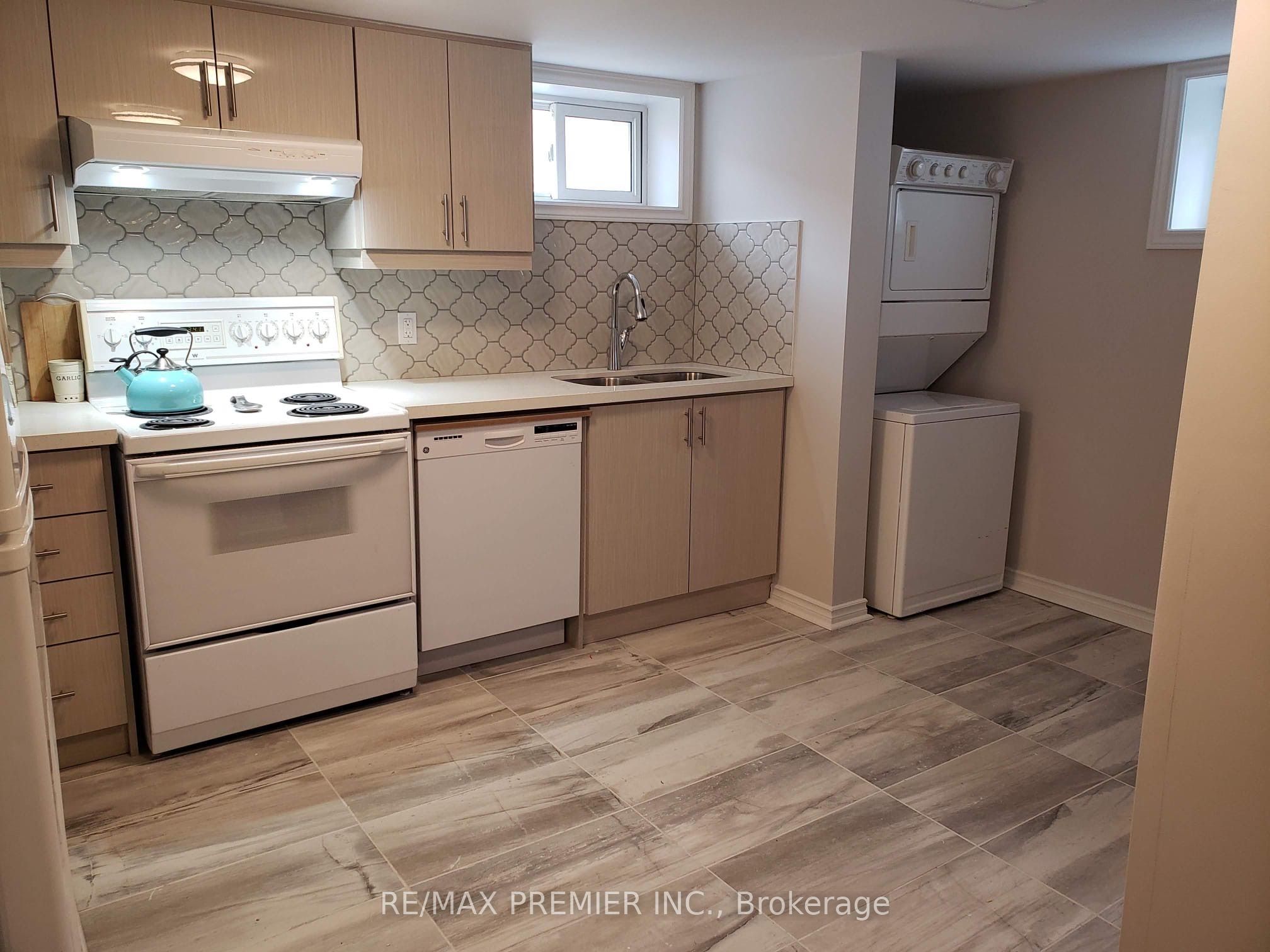 Unit Lower - 40 Byng Avenue, Oshawa 4