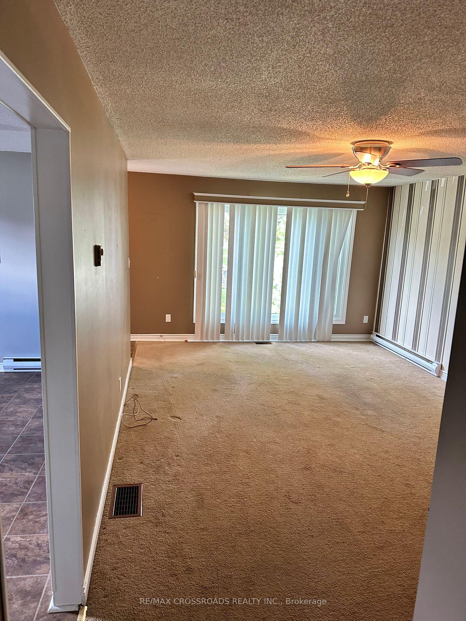 Unit Main - 613 Perry Street, Whitby 3