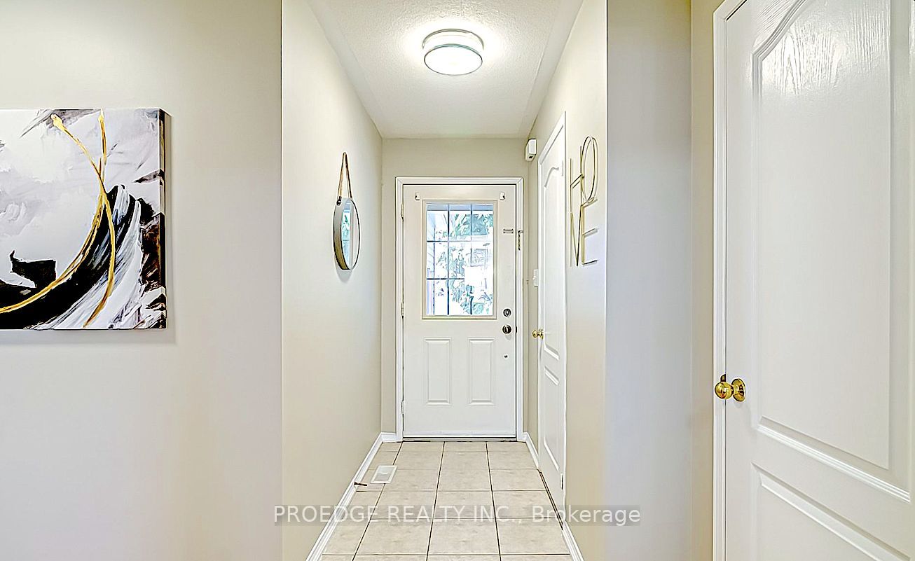 57 Aldonschool Court, Ajax 2
