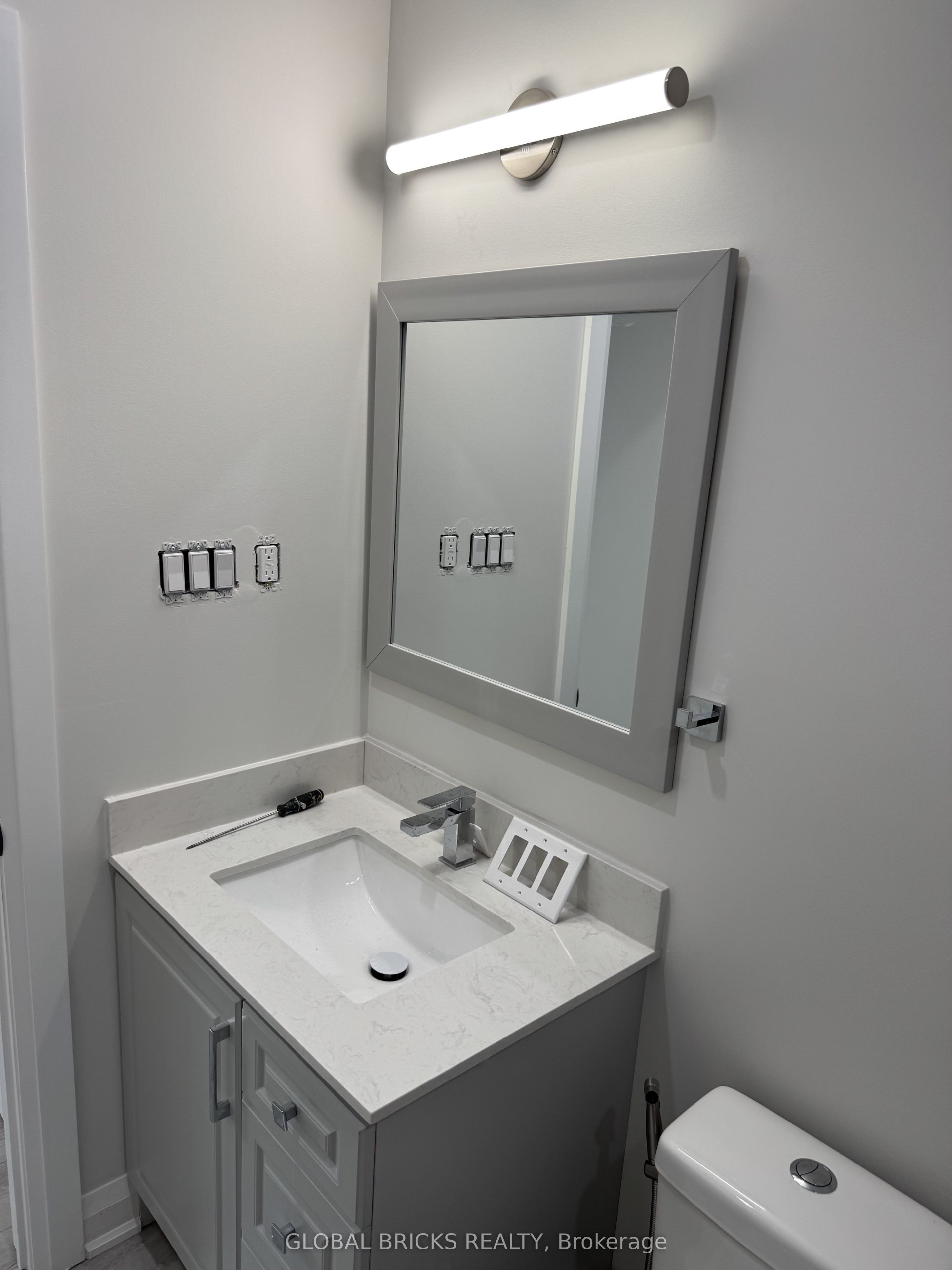 Unit Unit 3-Lower - 101 Minerva Avenue, Scarborough 3