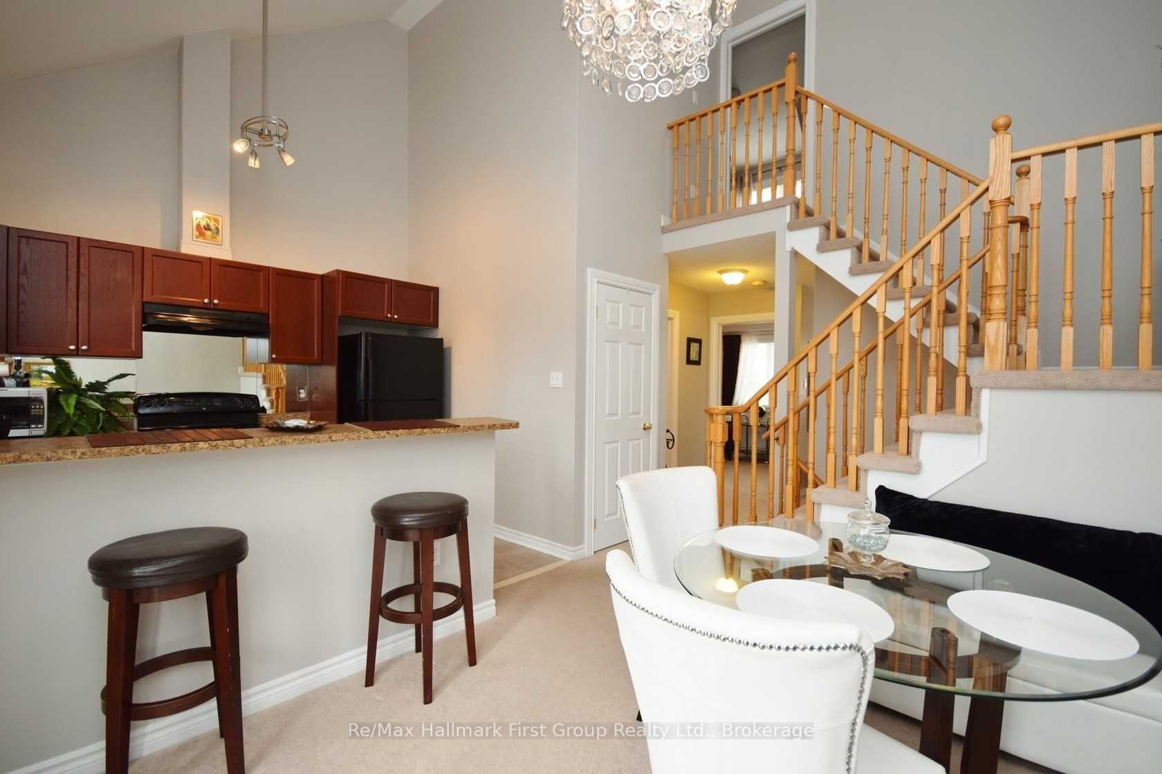 Unit Bedroom - 44 Wicker Park Way, Whitby 4