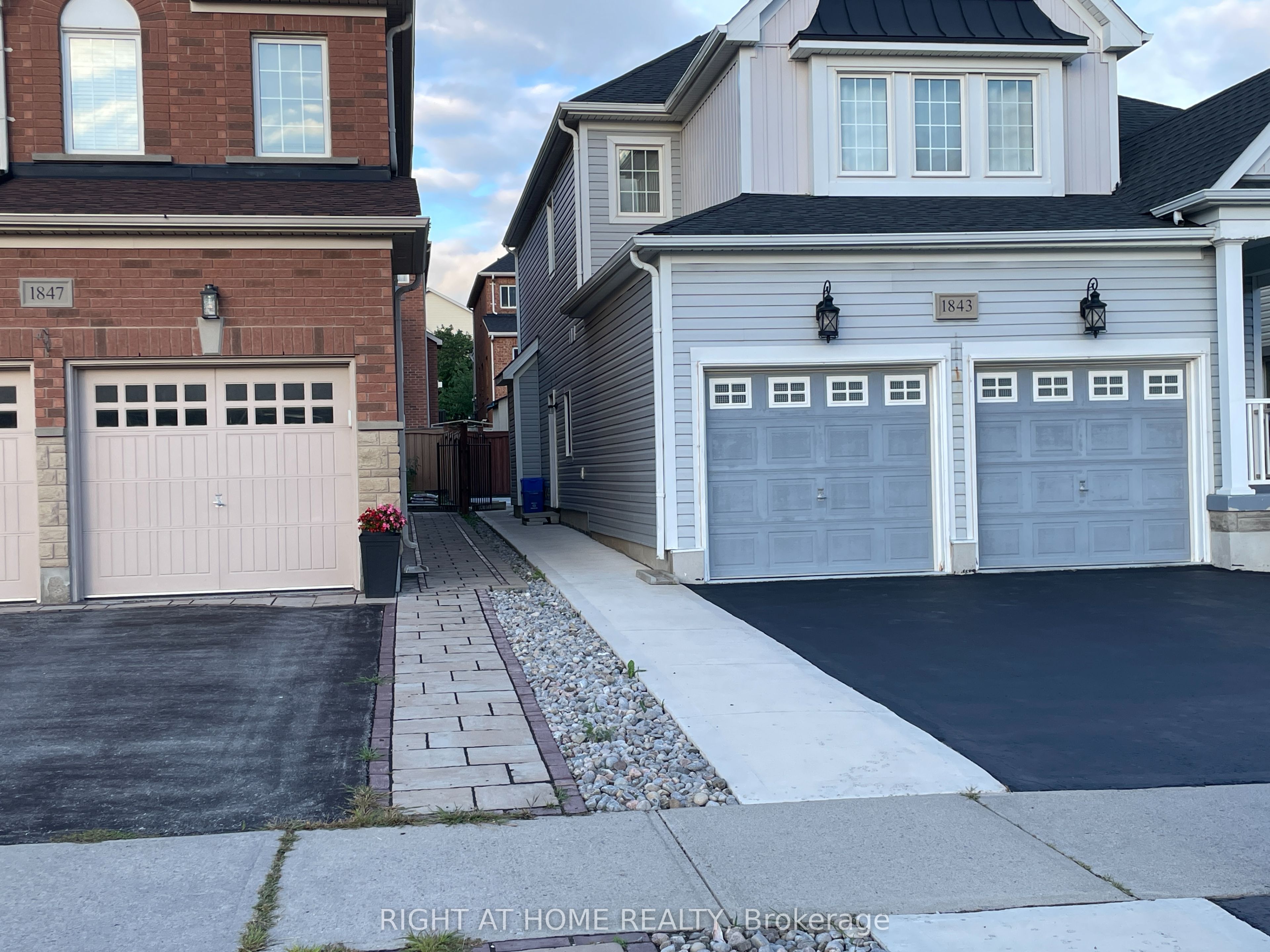Unit Lower - 1843 Grandview Street N, Oshawa 2