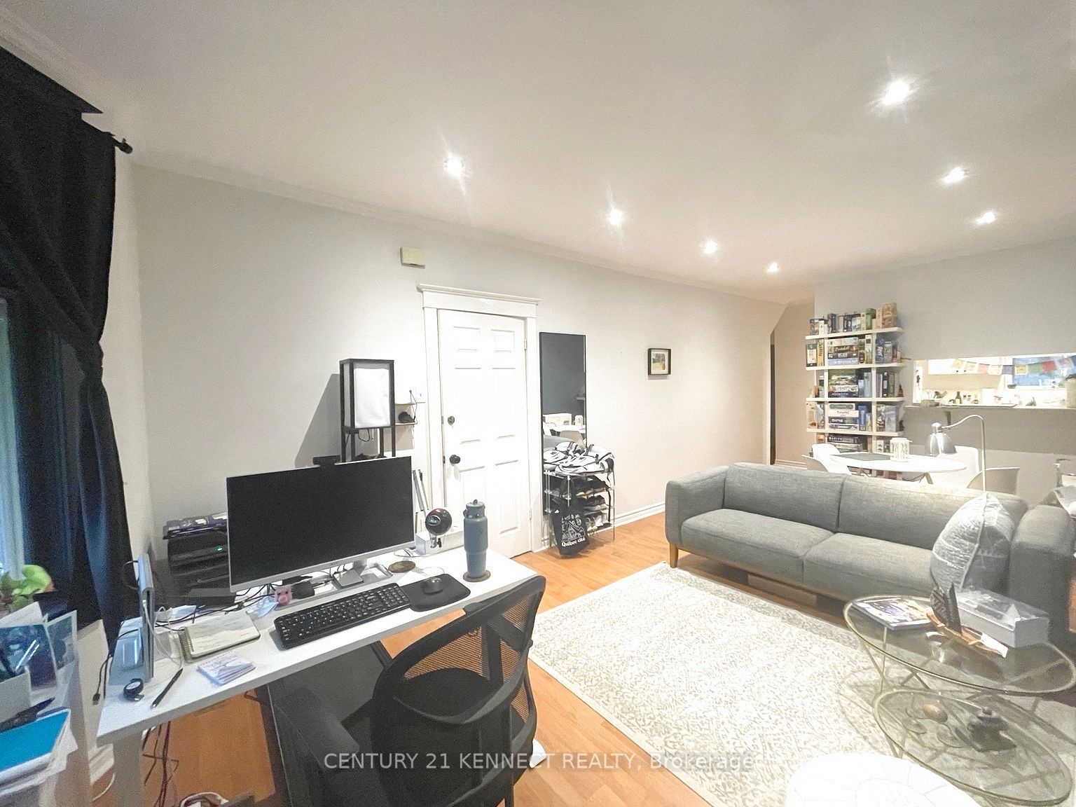 76 Browning Avenue, Toronto 4