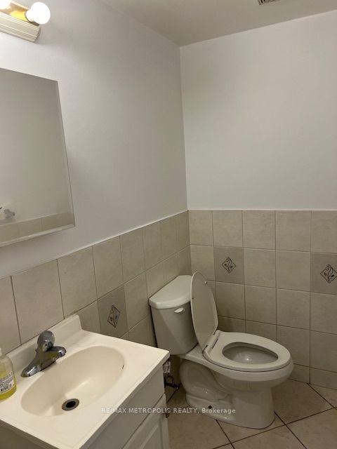 Unit 4 - 1431 & 1433 Gerrard Street E, Toronto 2