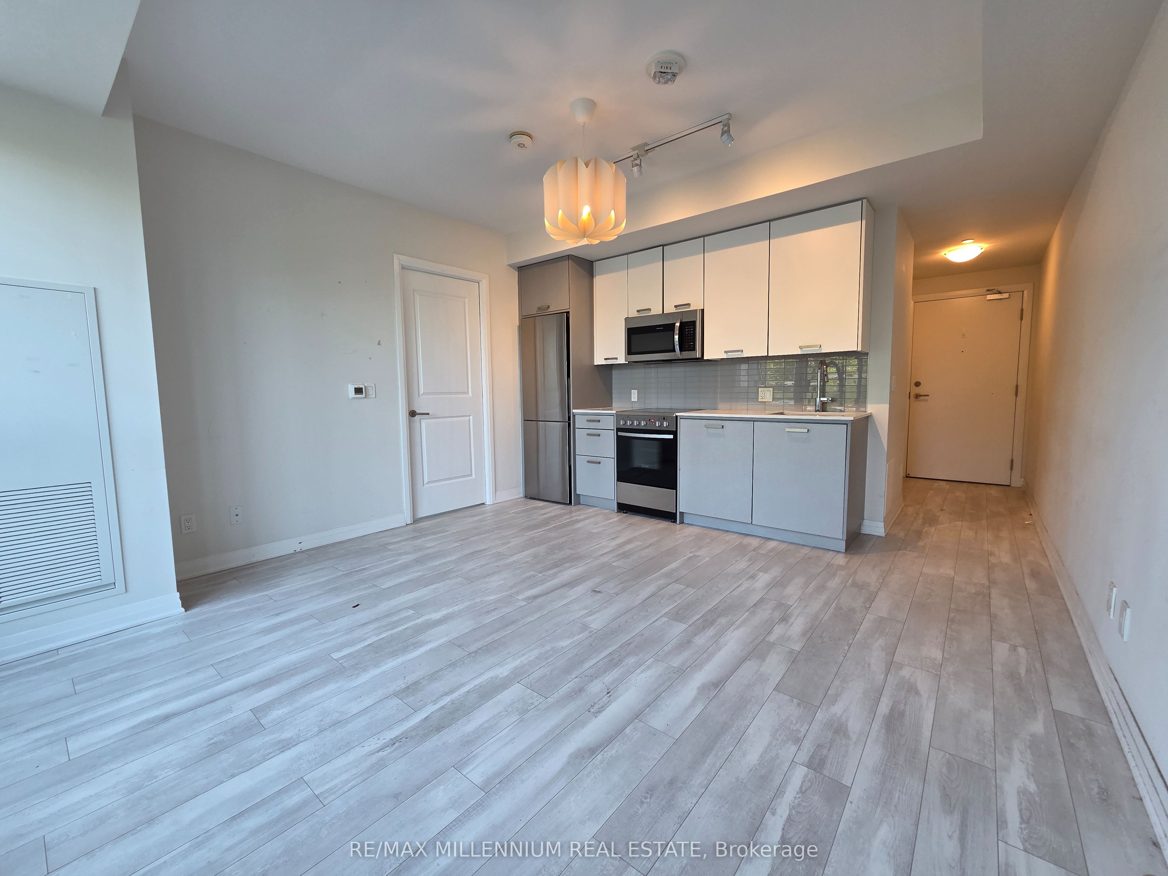 Unit 608 - 1630 Queen Street E, Toronto 3