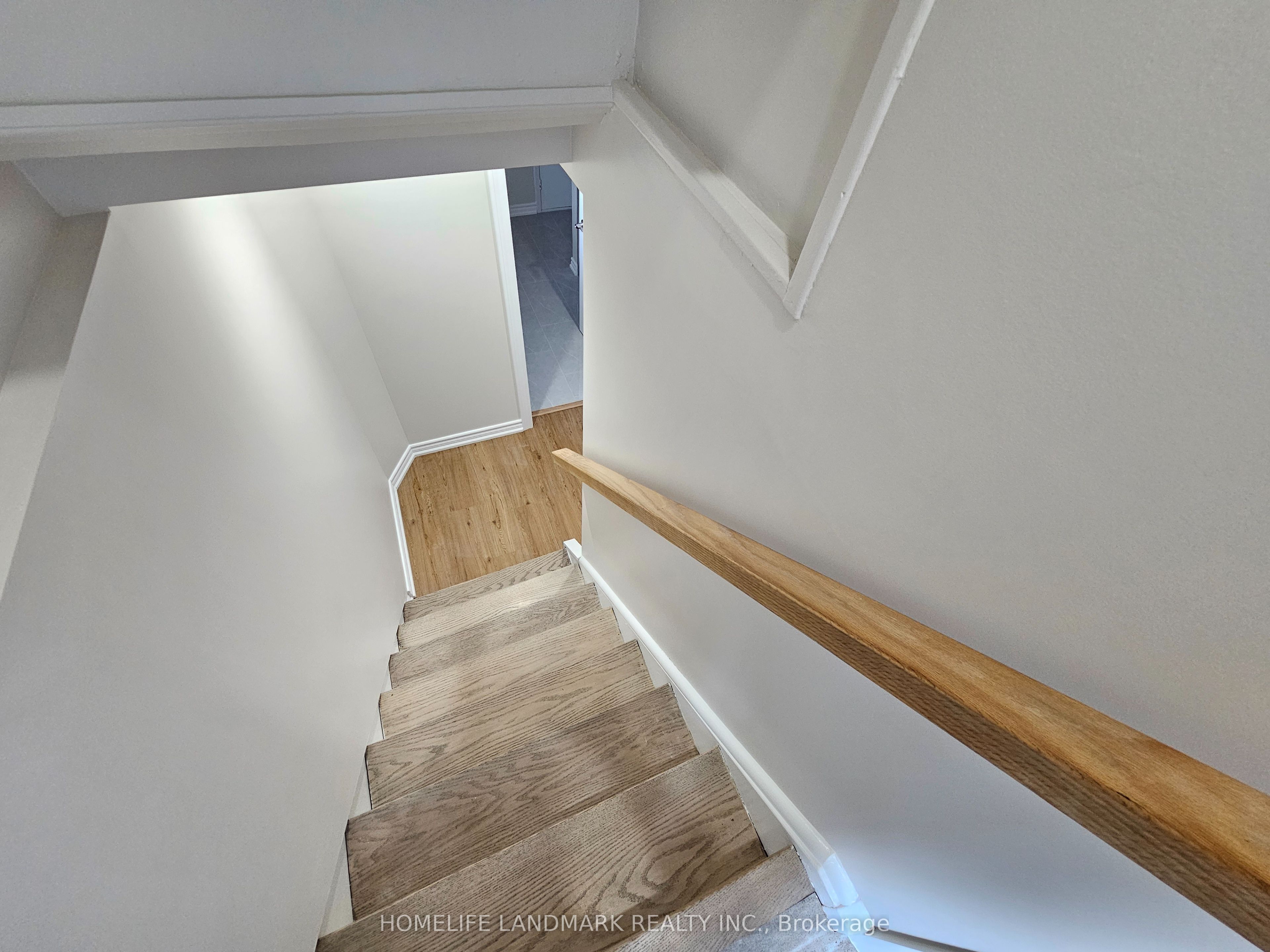 Unit Lower - 499 Tennyson Court, Oshawa 2