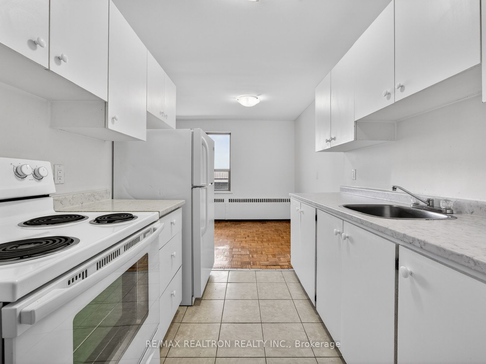 Unit 205 - 275 Wentworth Street W, Oshawa 4