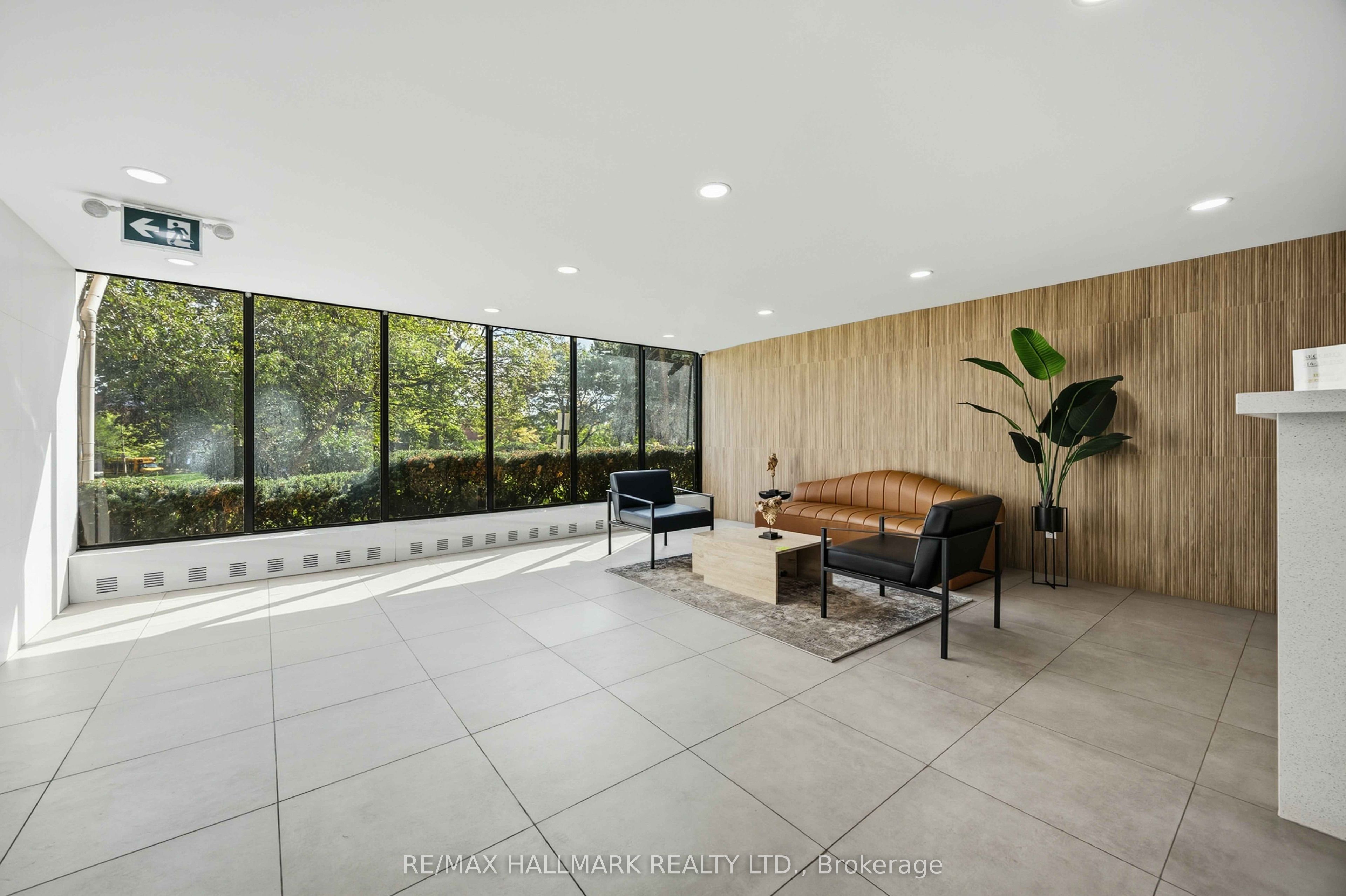 Unit 808 - 100 Echo Point, Scarborough 3