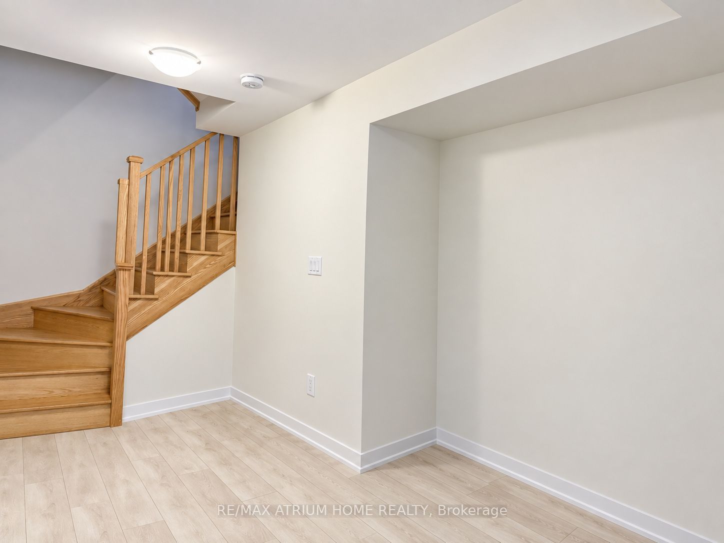 Unit 507 - 1865 Pickering Parkway, Pickering 4