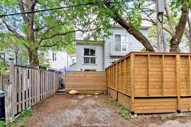 81 Tiverton Avenue, Toronto 2