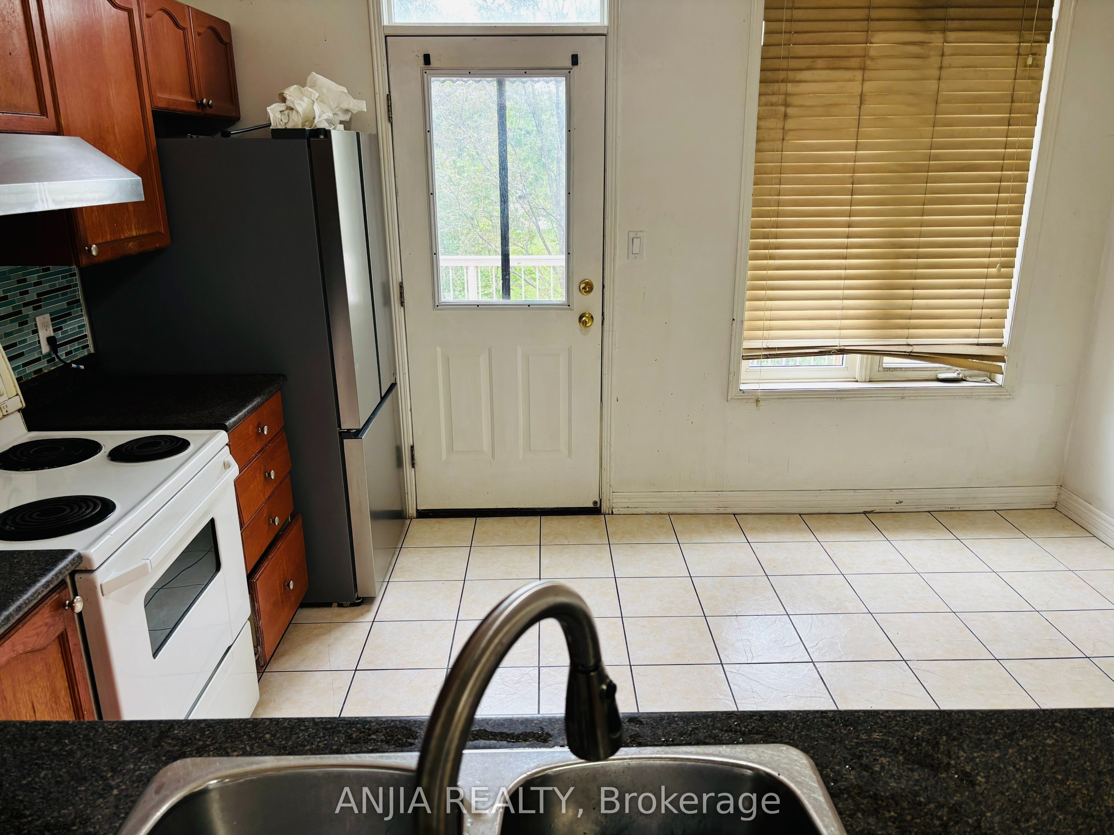 Unit 40 - 901 Kennedy Road, Scarborough 4