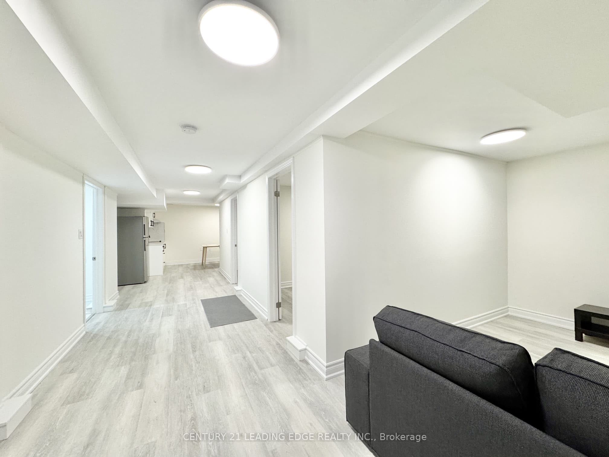 Unit Bsmt - 19 Mantell Crescent, Ajax 2