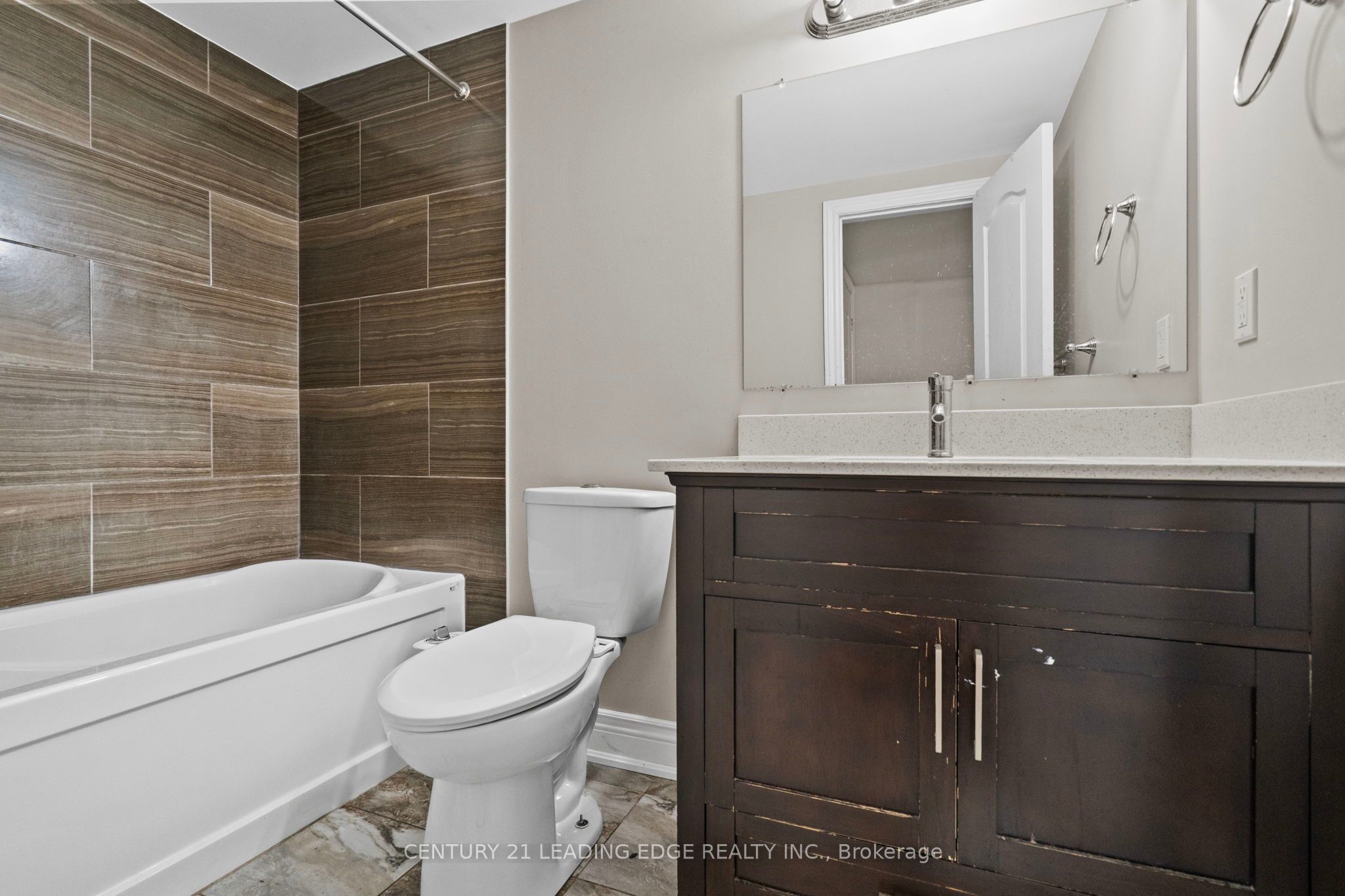 Unit Bsmt - 1020 Colonial Street, Pickering 5