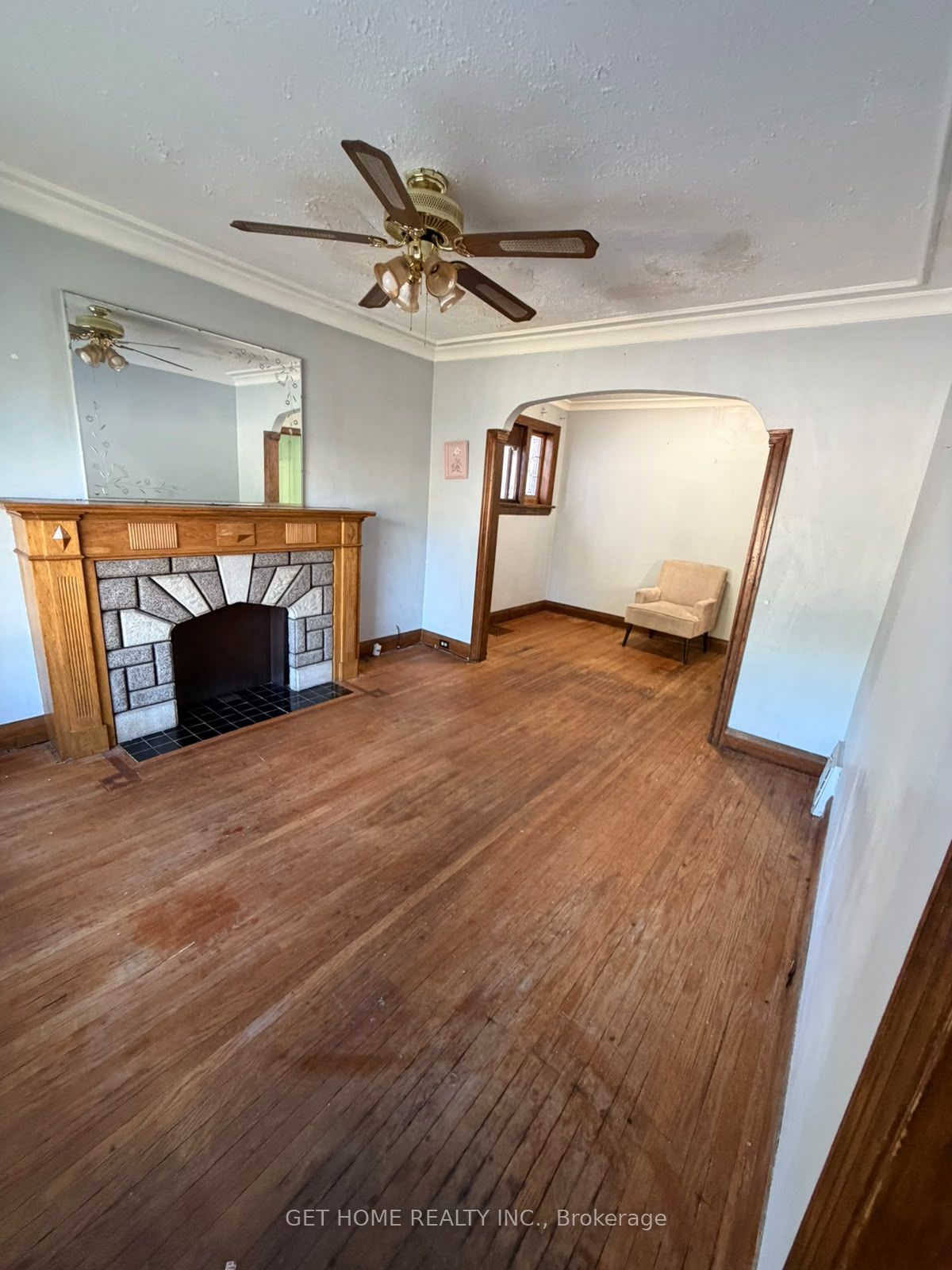 Unit Upper - 44 St Hubert Avenue, Toronto 2