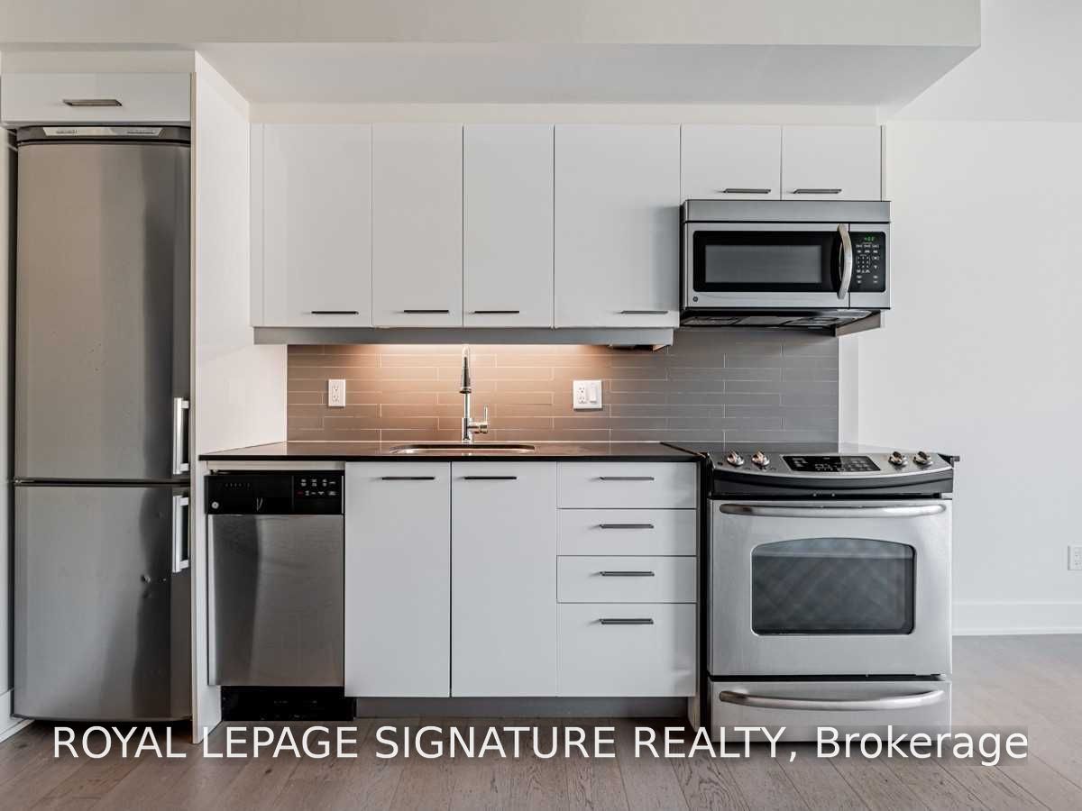 Unit 212 - 630 Queen Street E, Toronto 4