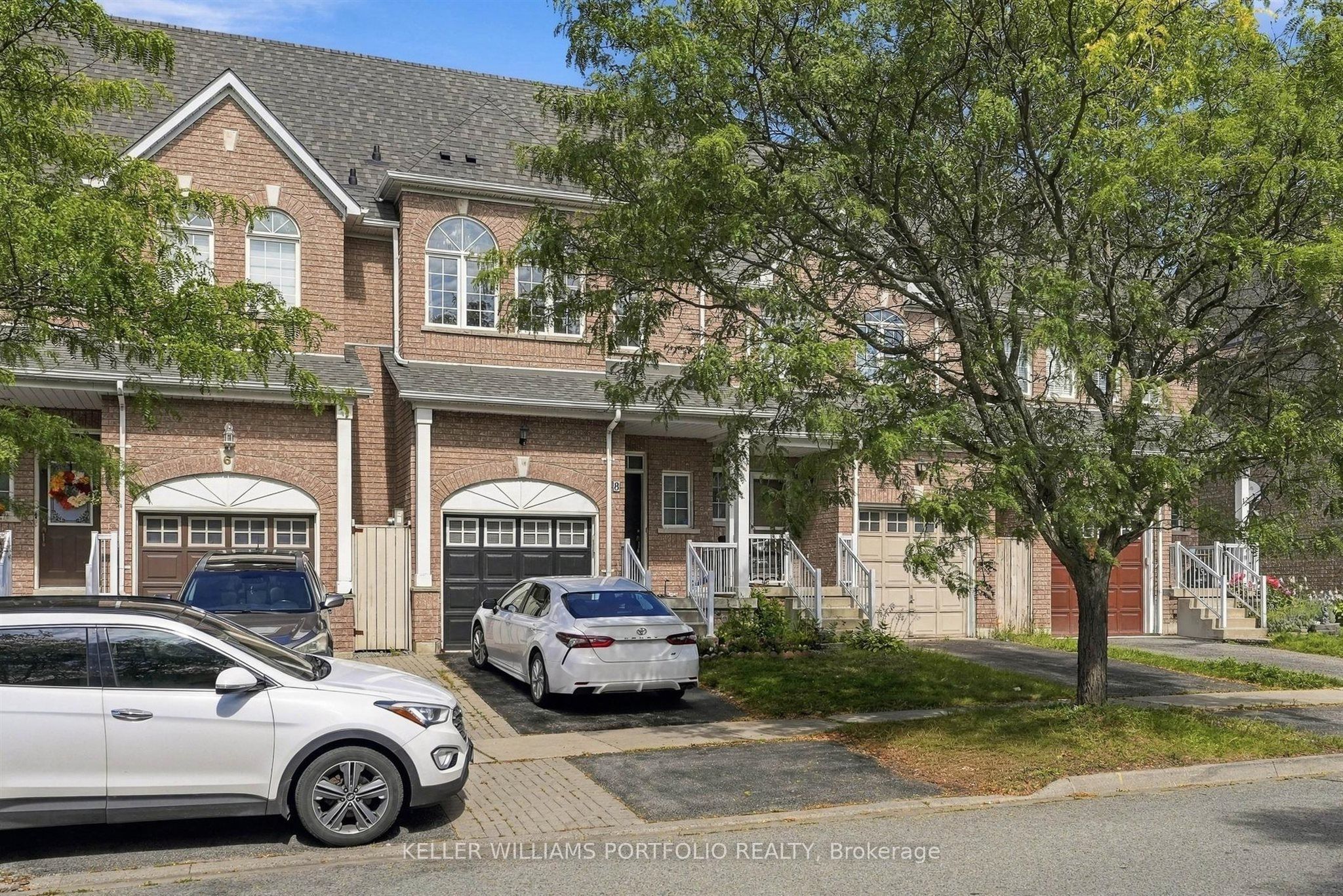 8 Gateway Court, Whitby 3