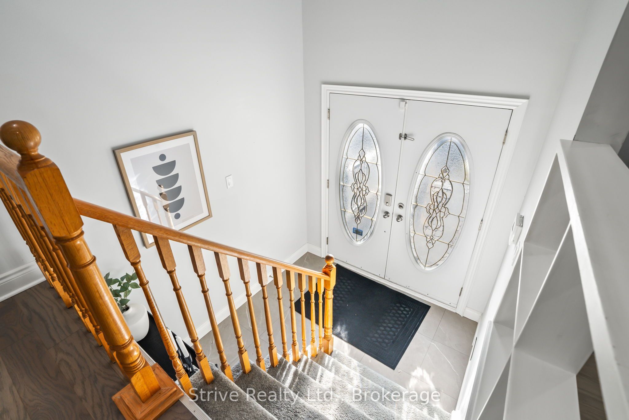 Unit Upper - 23 Cherry Blossom Crescent, Clarington 3