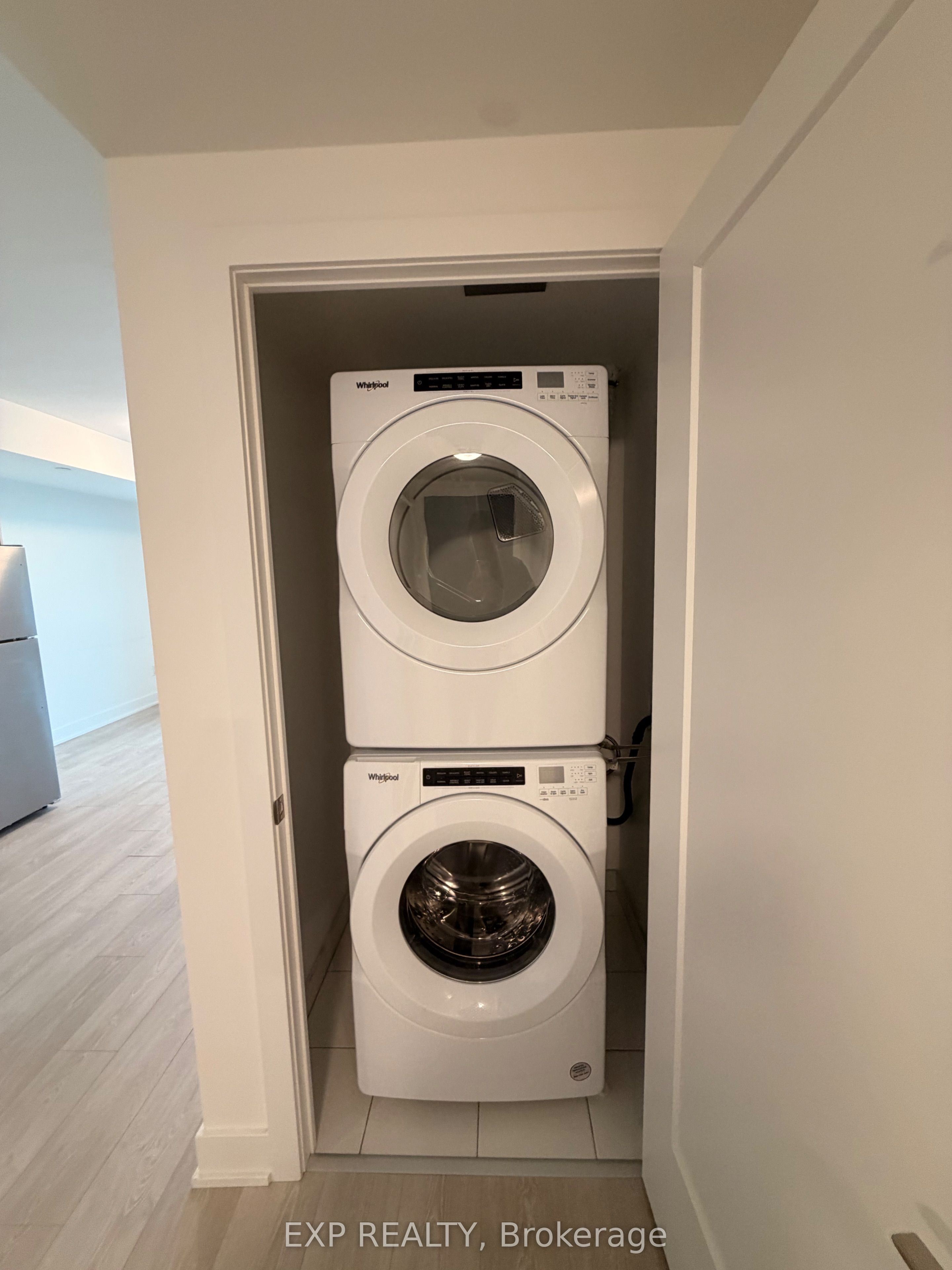 Unit 2704 - 2545 Simcoe Street N, Oshawa 4