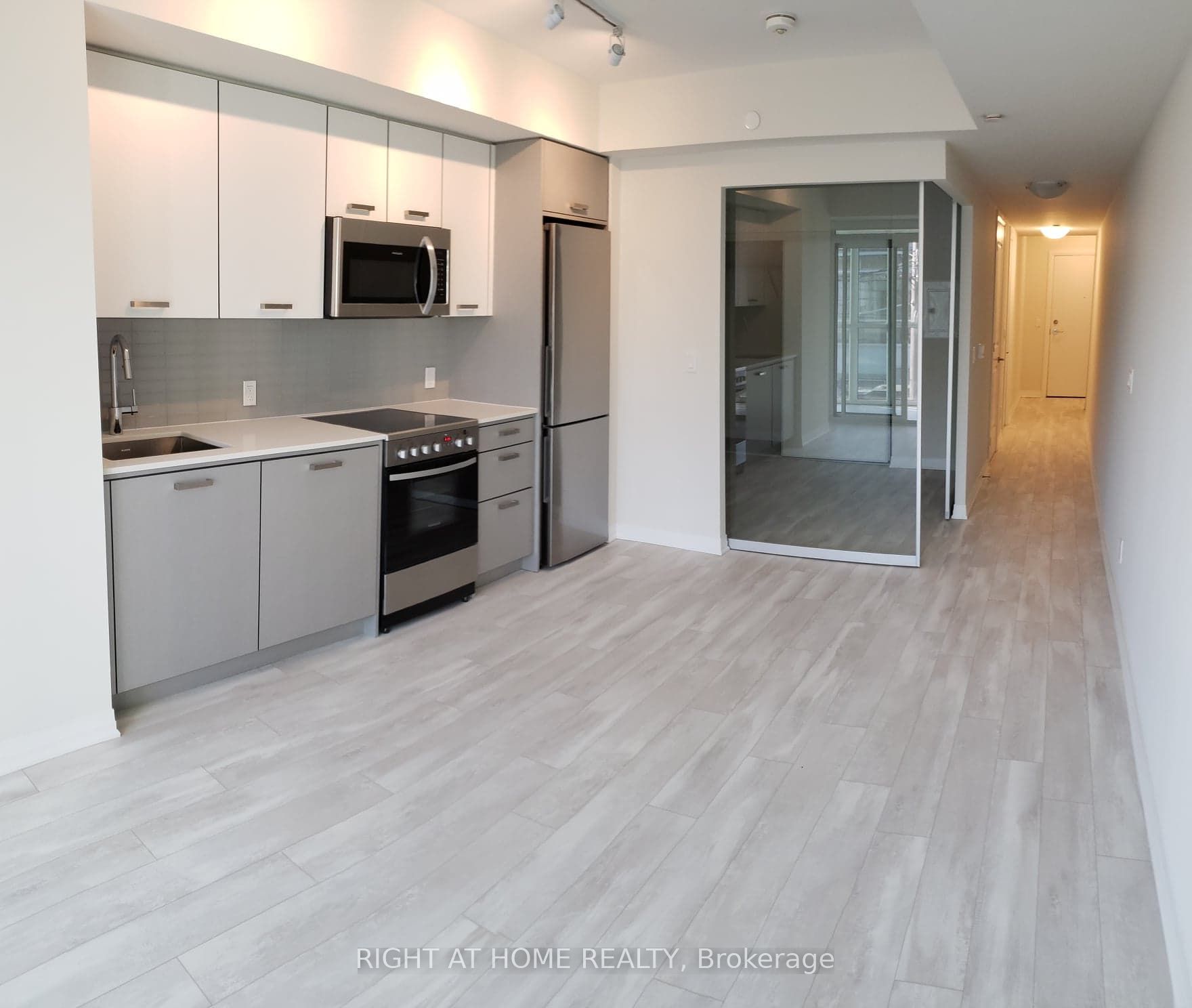 Unit 211 - 1630 Queen Street E, Toronto 5