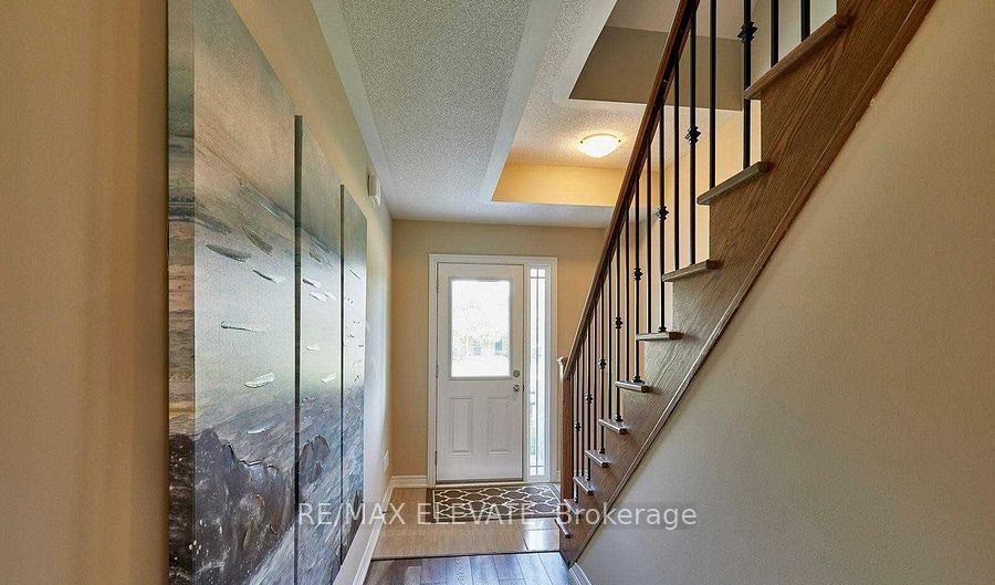 28 Waterstone Way, Whitby 2