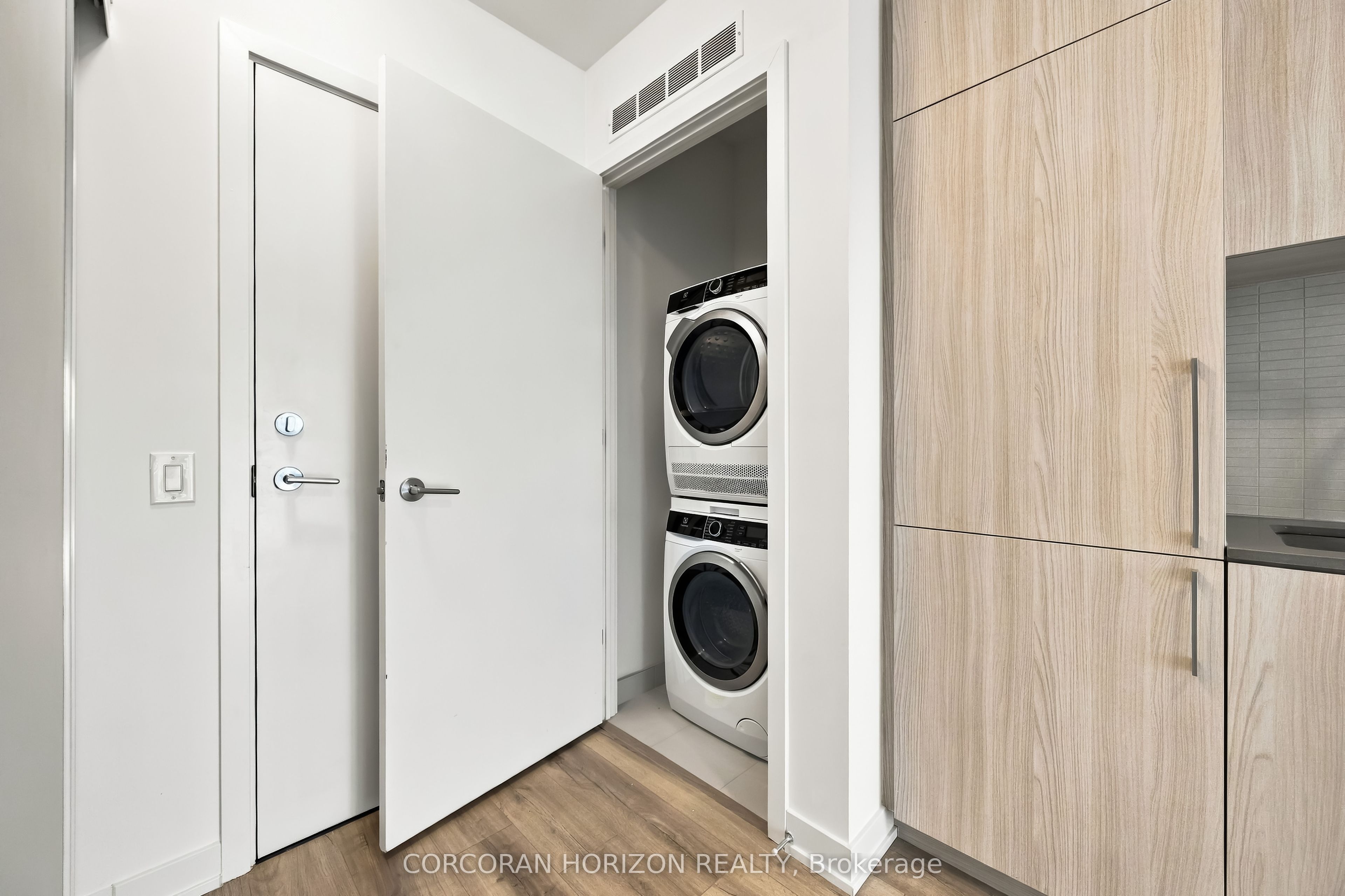 Unit 312 - 7437 Kingston Road, Scarborough 4