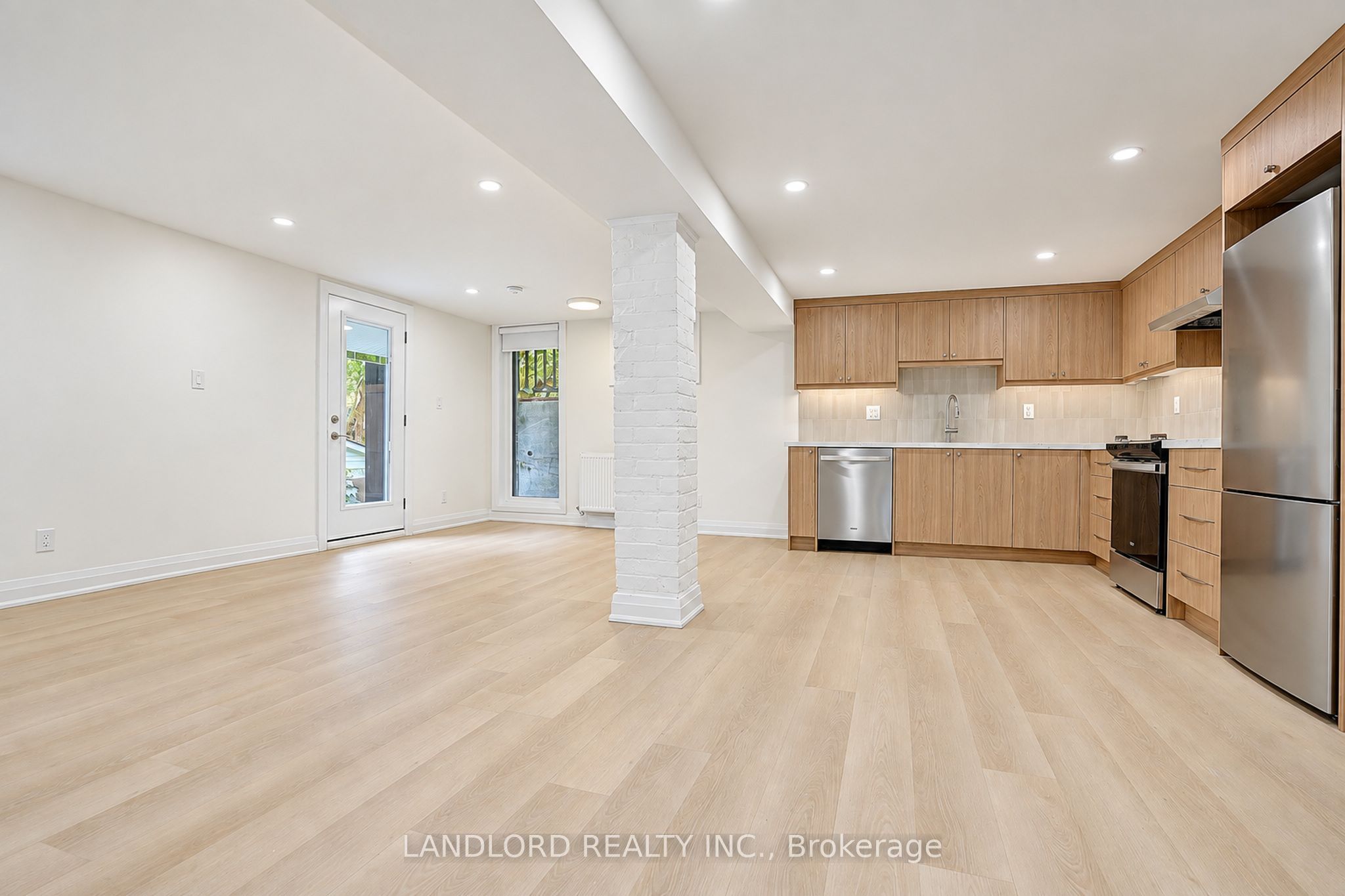 Unit 4 - 92 Neville Park Boulevard, Toronto 3