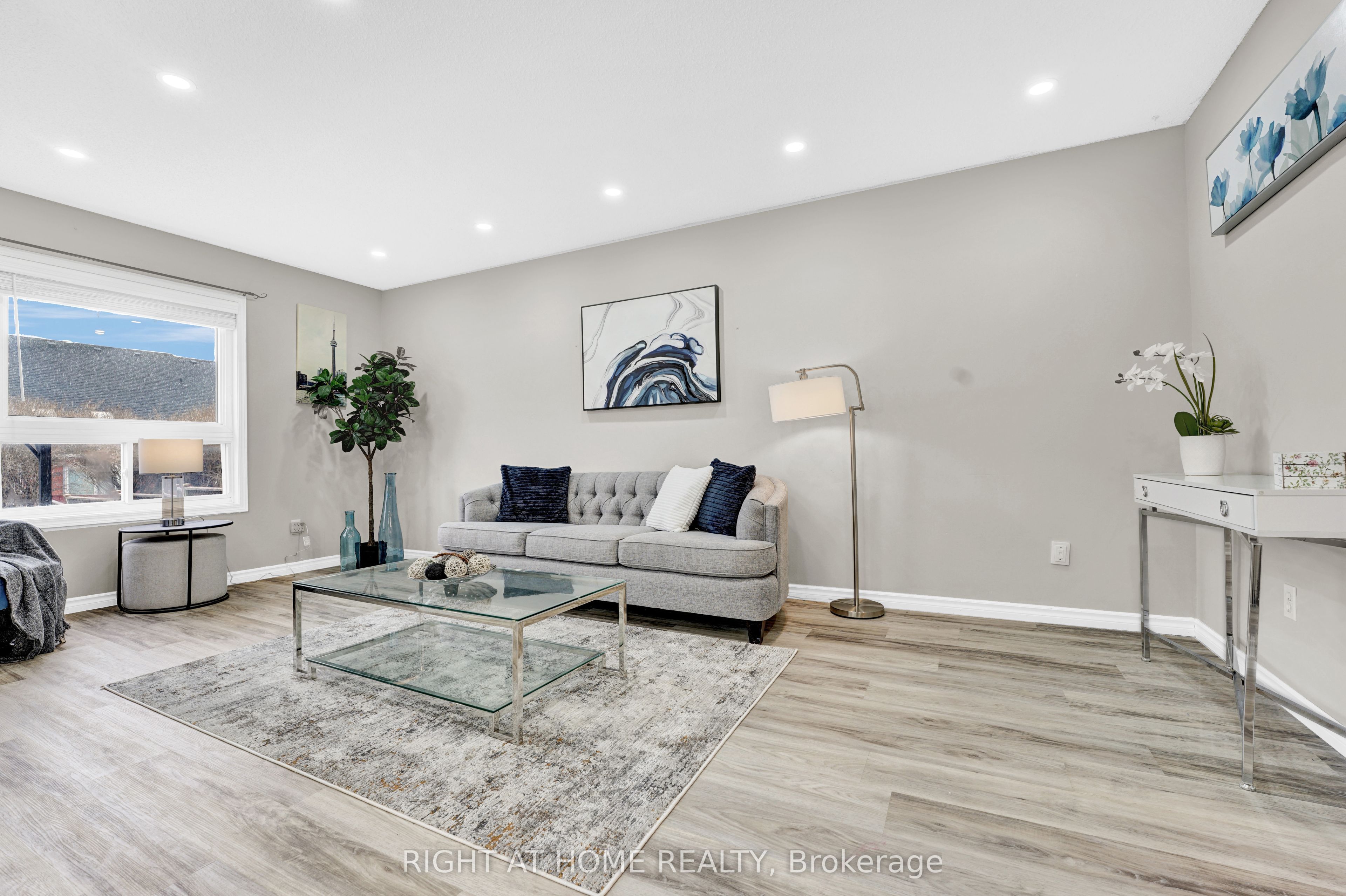 1720 Radcliffe Drive, Oshawa 5