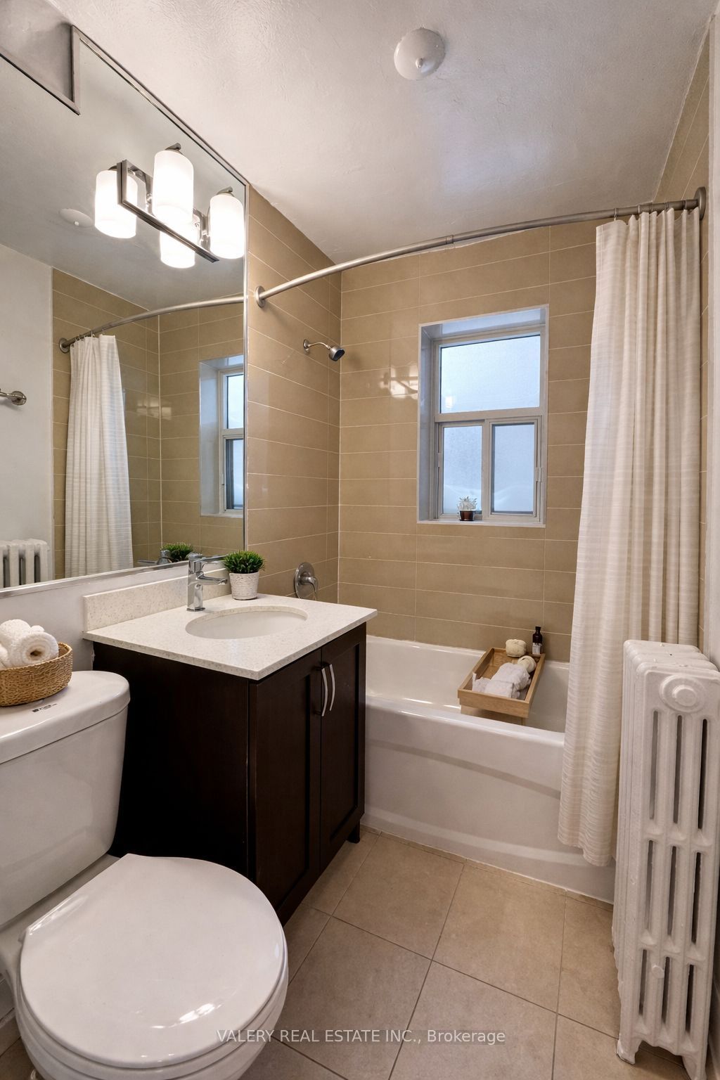 Unit 27 - 2404 Queen Street E, Scarborough 5