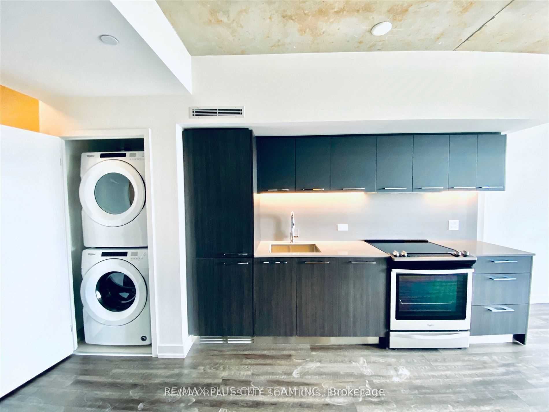 Unit 1025 - 30 Baseball Place, Toronto 4