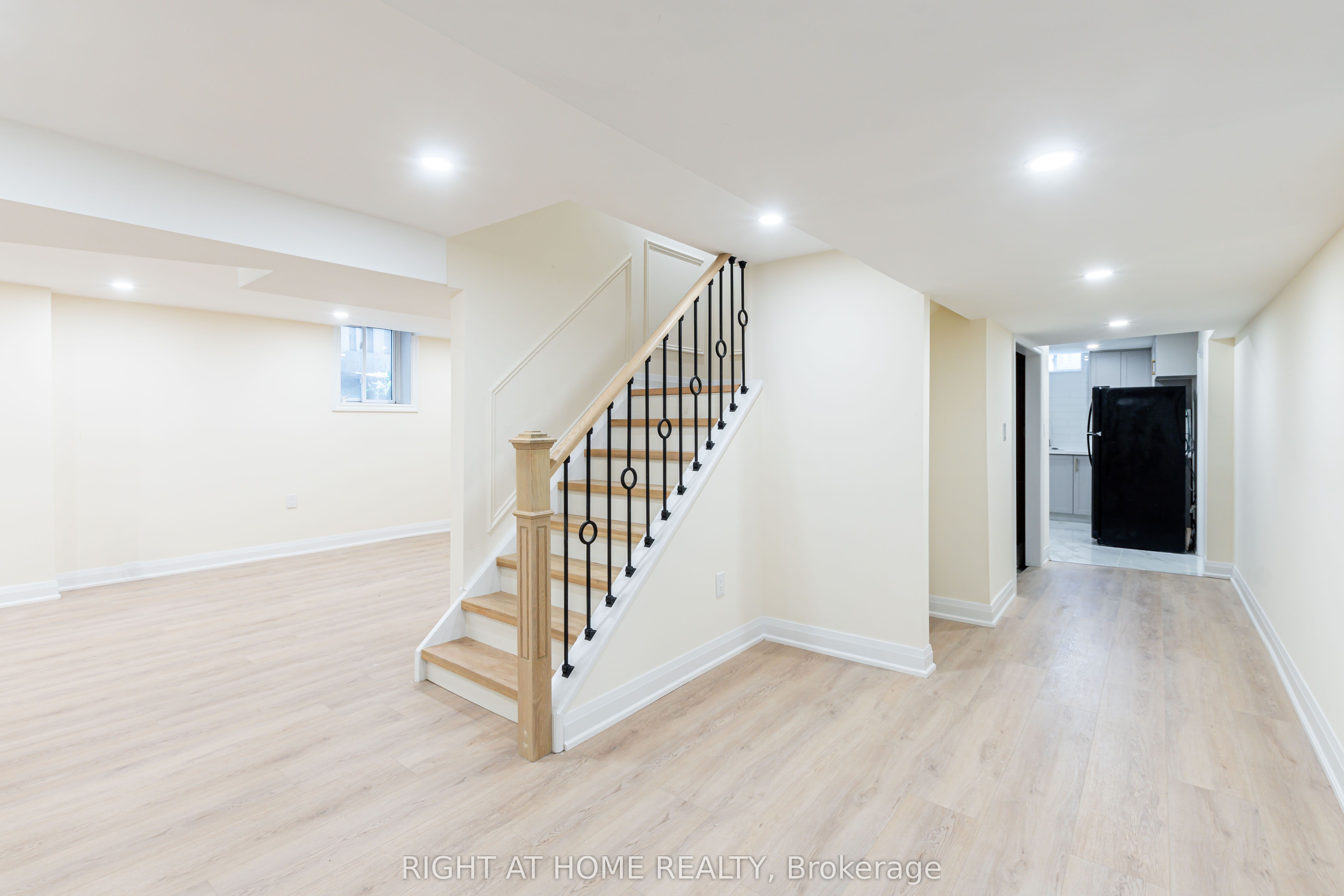 Unit Basement - 43 Greenbush Place, Whitby 5