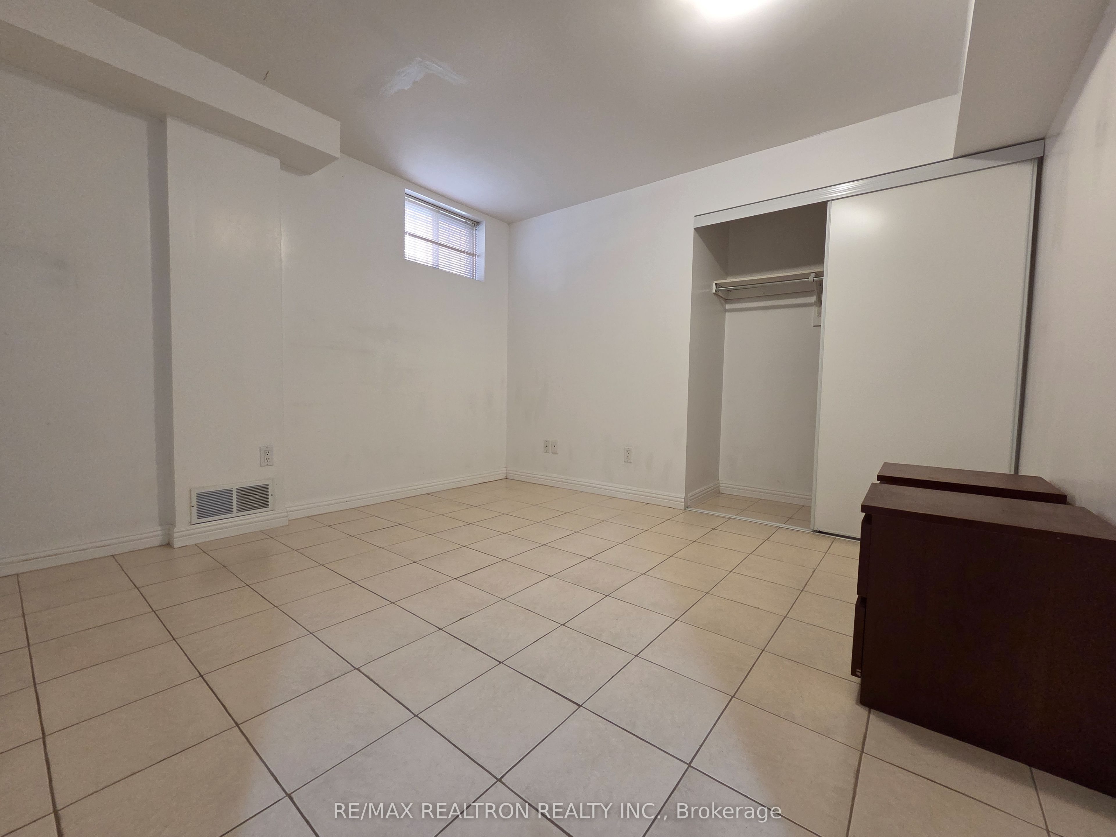 Unit Basement - 23 Morbank Drive, Scarborough 5