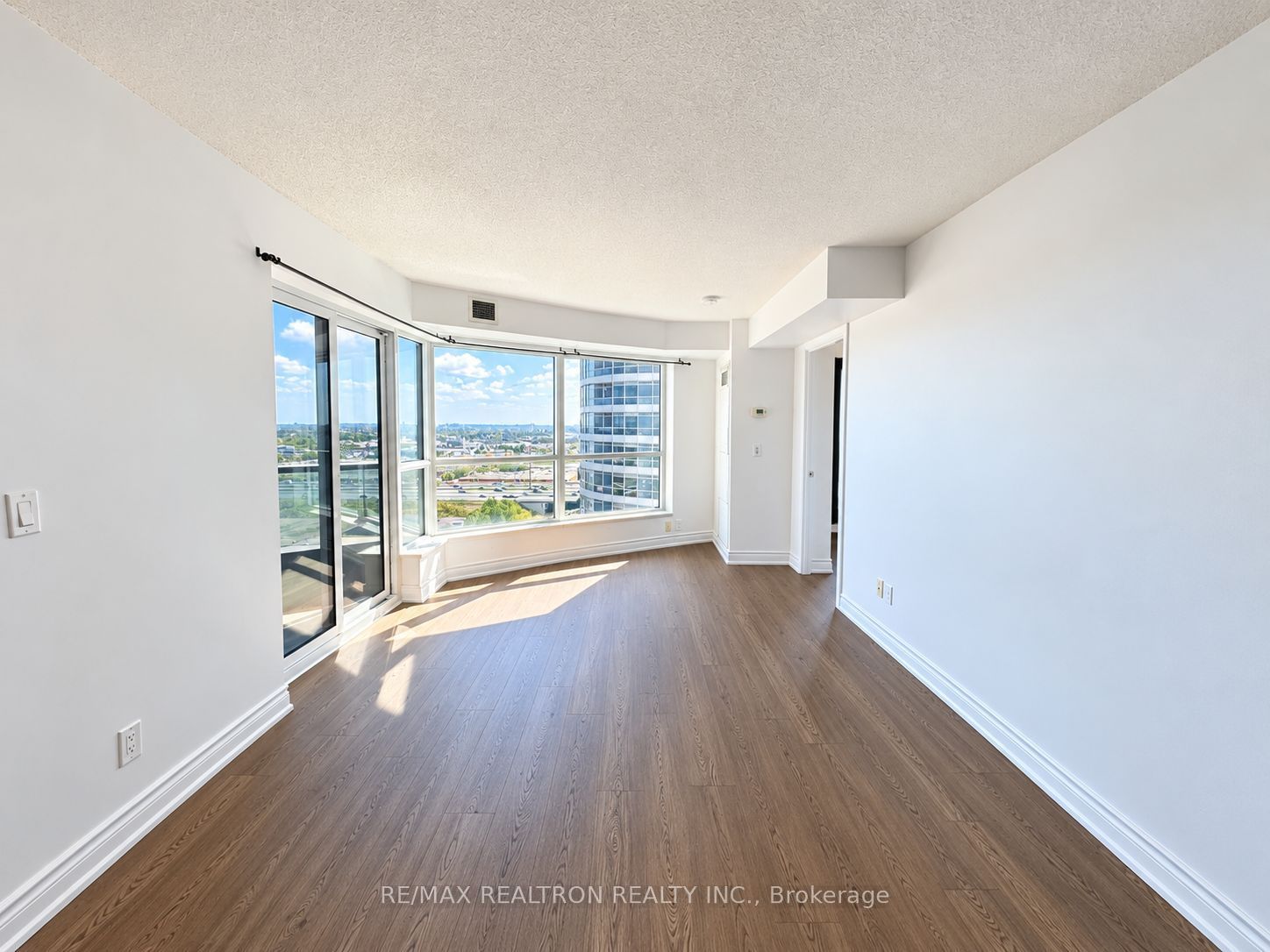 Unit 2013 - 181 Village Green Square, Scarborough 4