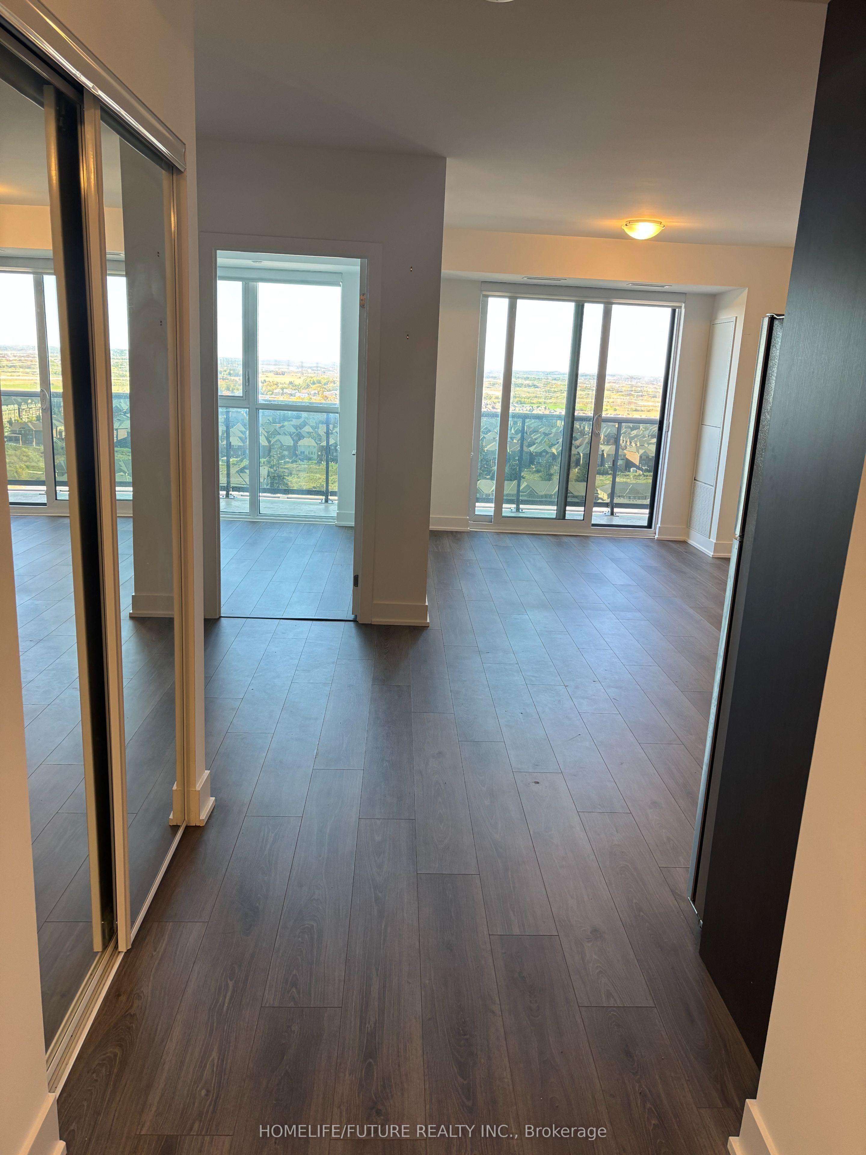 Unit 1608 - 2545 Simcoe Street, Oshawa 2