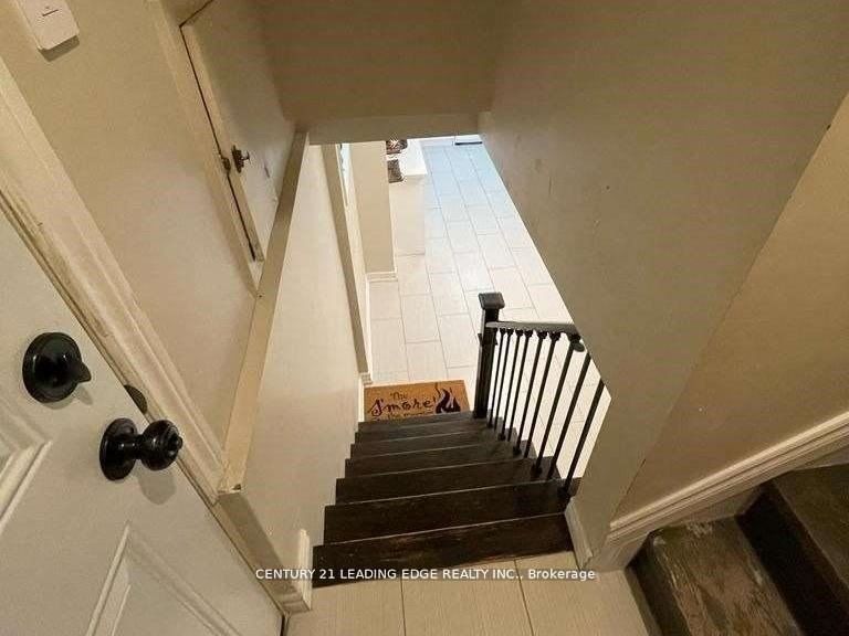 Unit Bsmt - 27 Ionview Drive, Scarborough 3