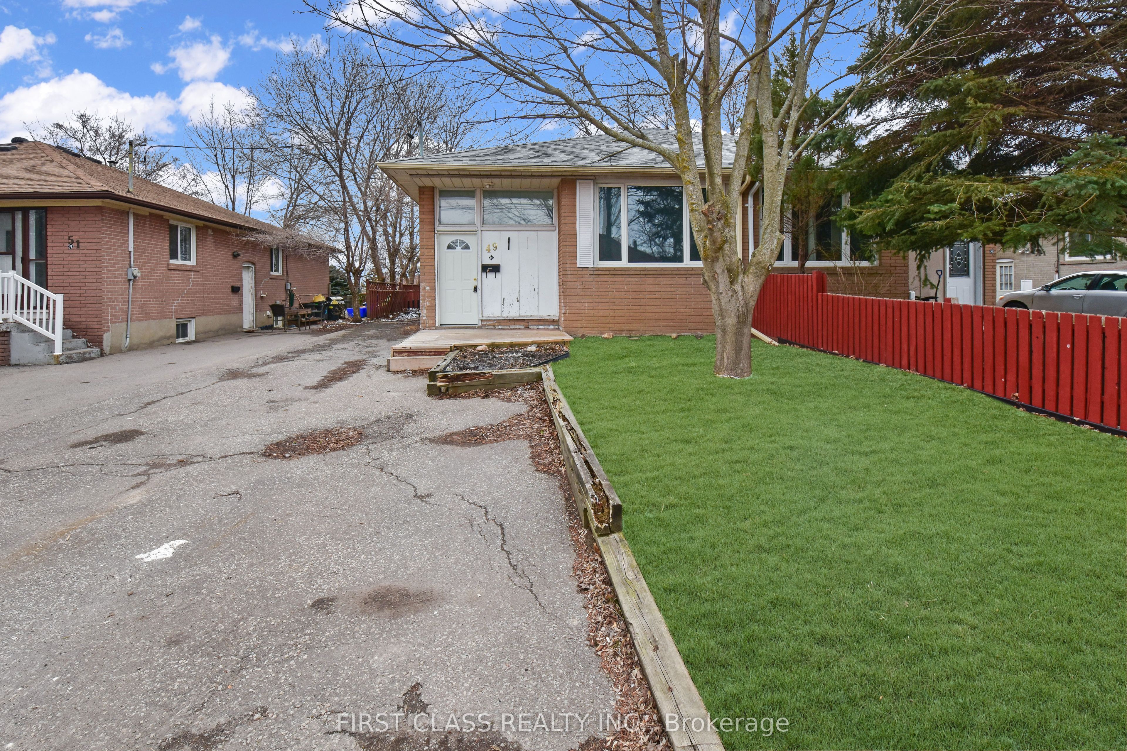 Unit Bsmt - 49 Longford Drive, Newmarket 1