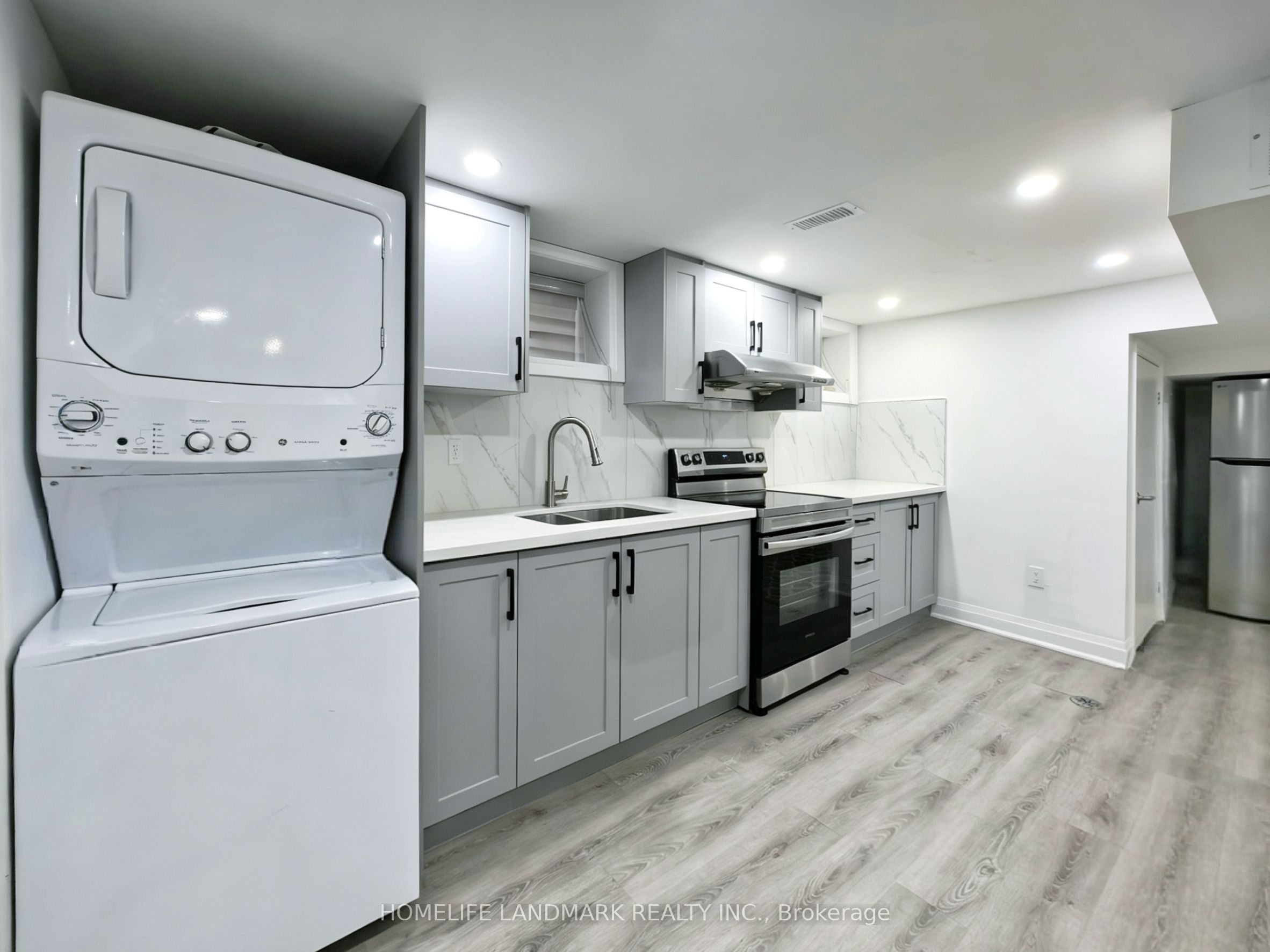 Unit Lower - 181 Maple Avenue, Richmond Hill 4