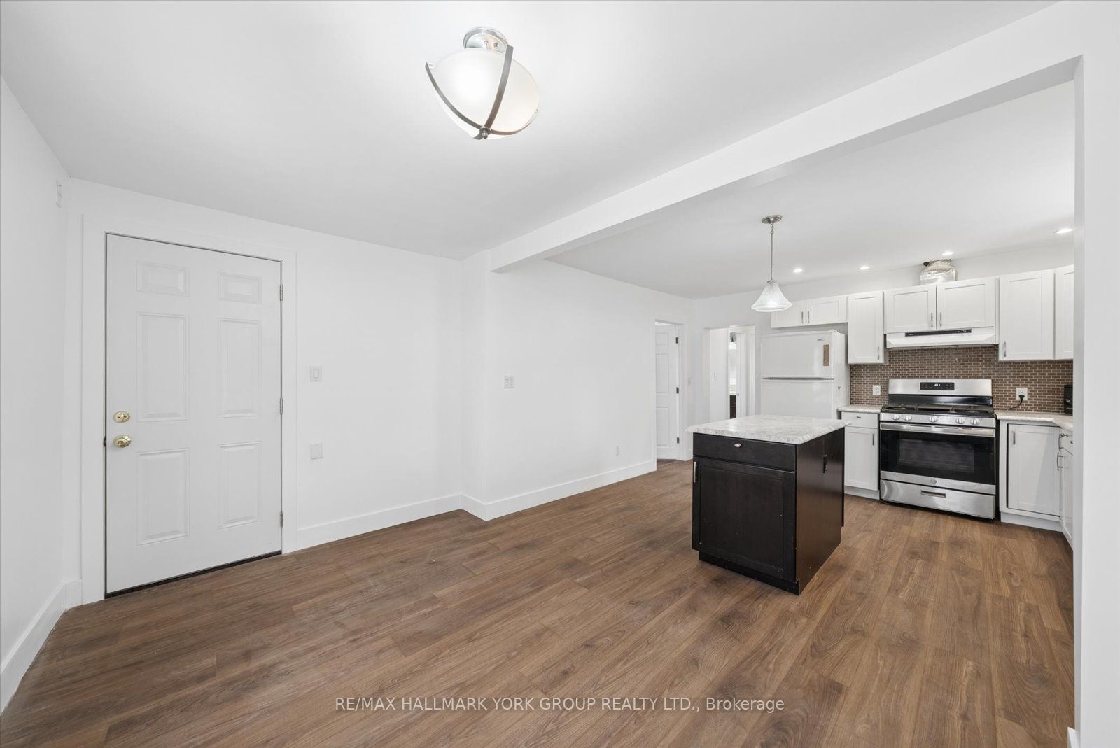 Unit Upper - 27008 Kennedy Road, Georgina 2