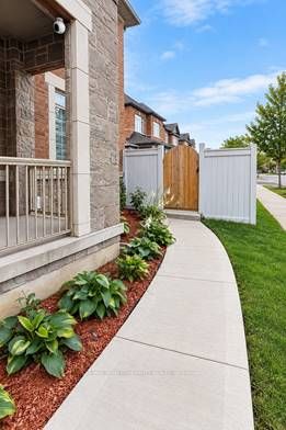 Unit Lower - 51 Cayton Crescent, Bradford West Gwillimbury 4